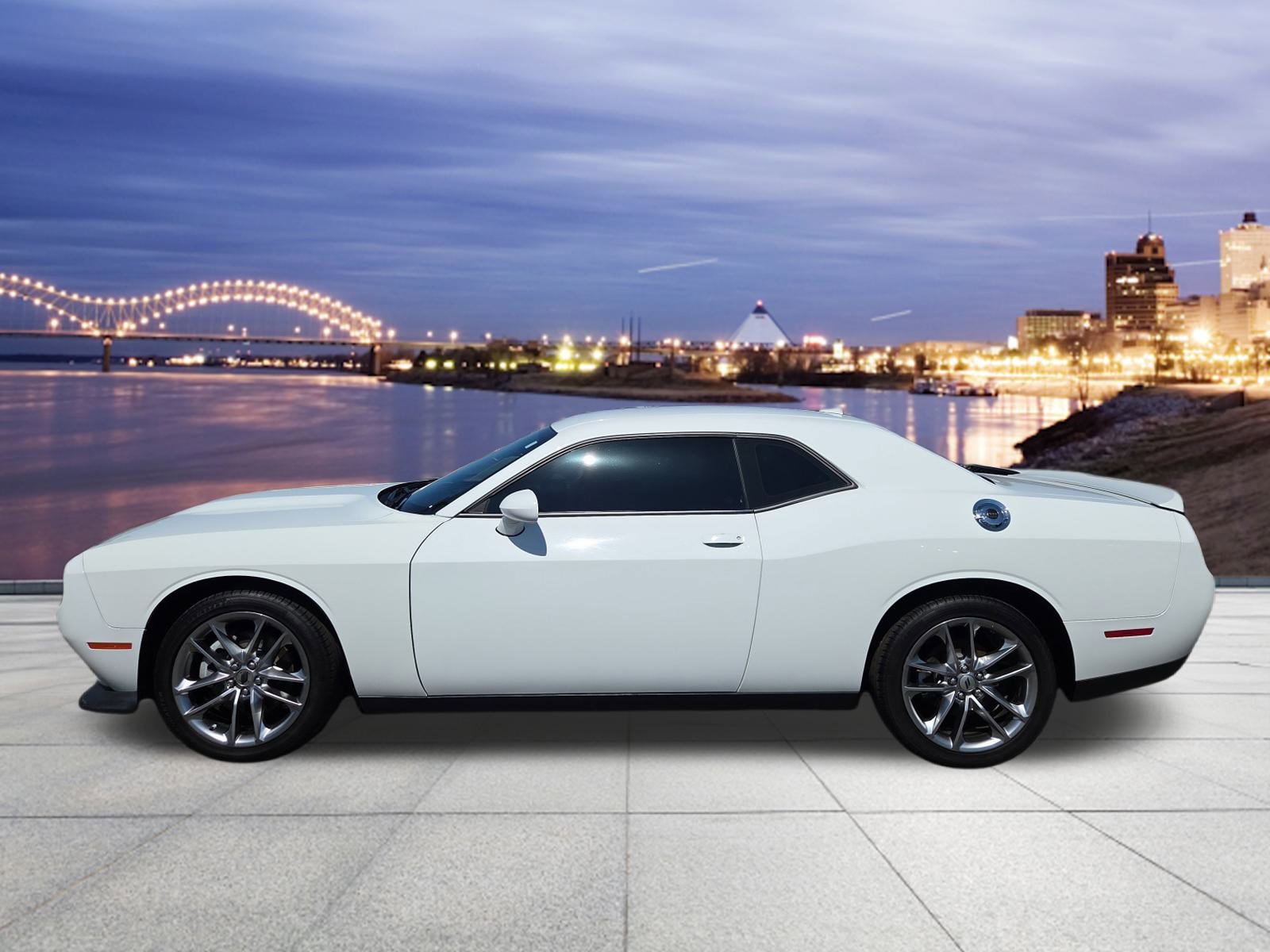 2022 Dodge Challenger GT photo 2