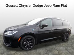 2019 Chrysler Pacifica Hybrid TOURING PLUS Passenger Van