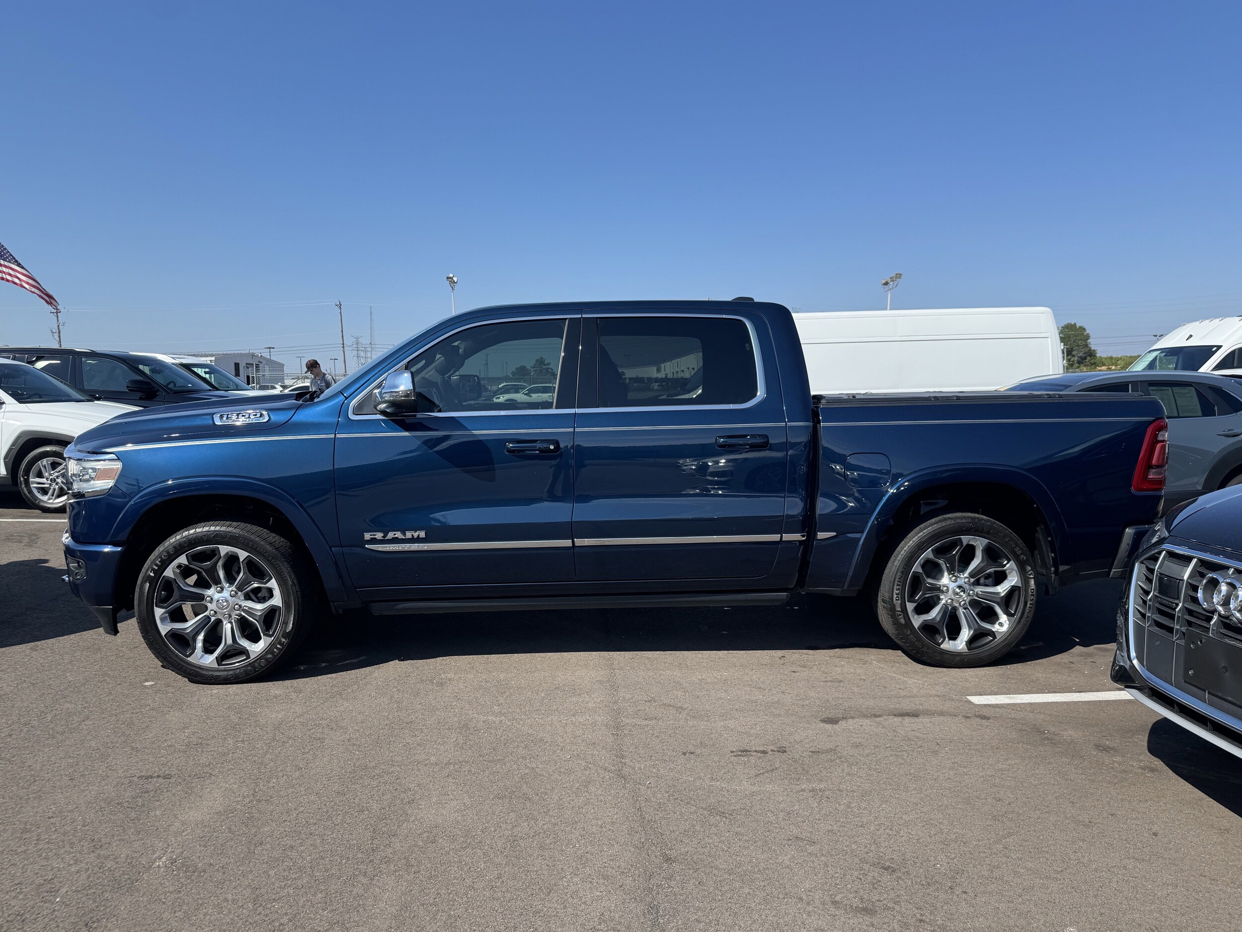 2023 Ram 1500 Limited photo 2