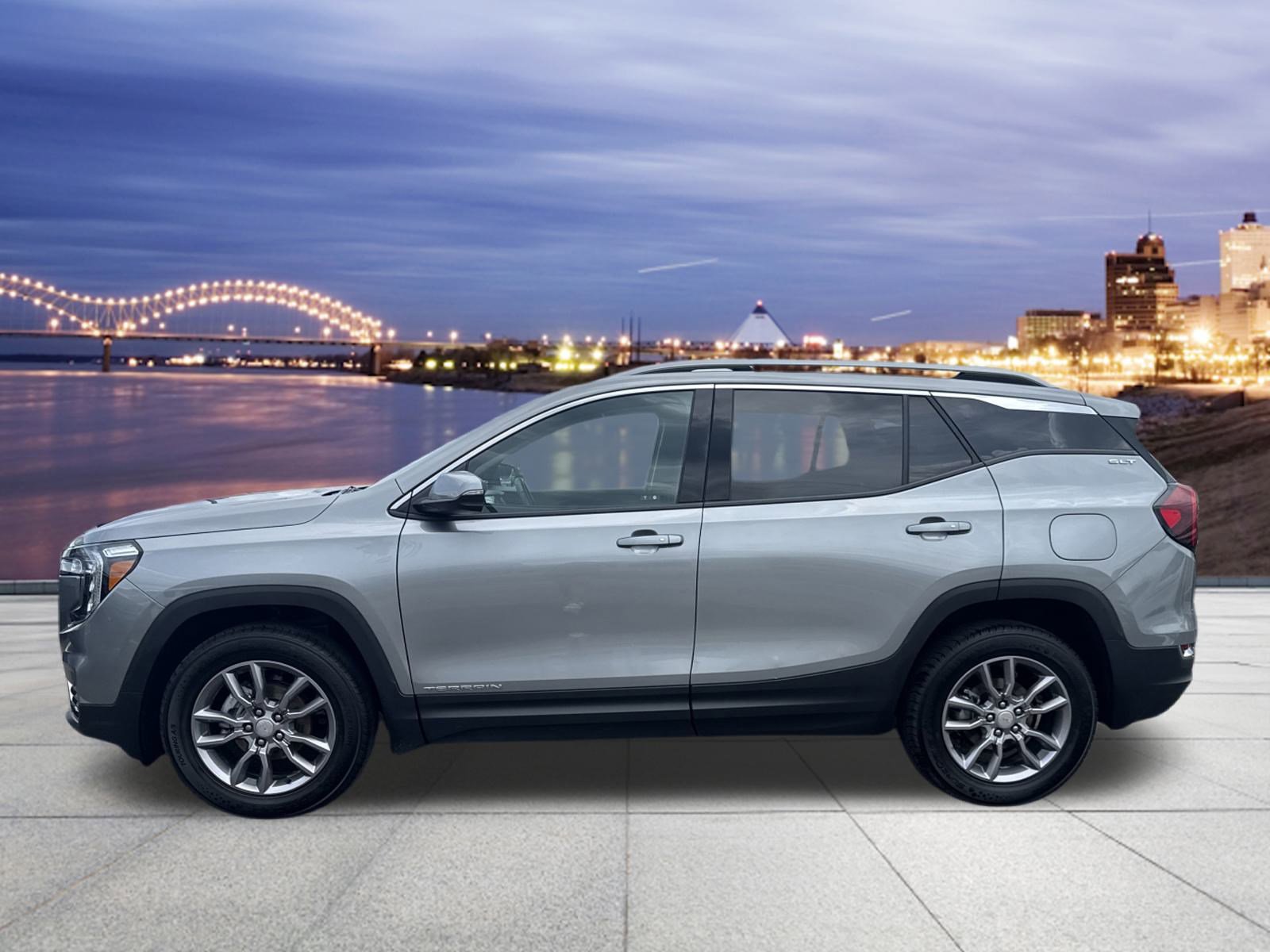 2024 Gmc Terrain SLT photo 2
