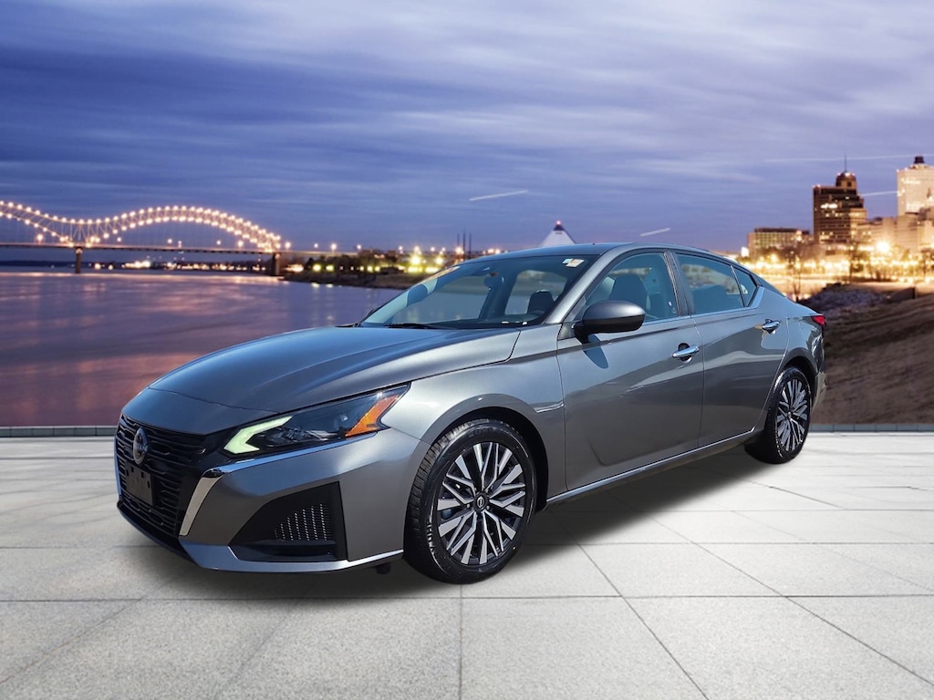 Used 2023 Nissan Altima 2.5 SV Sedan