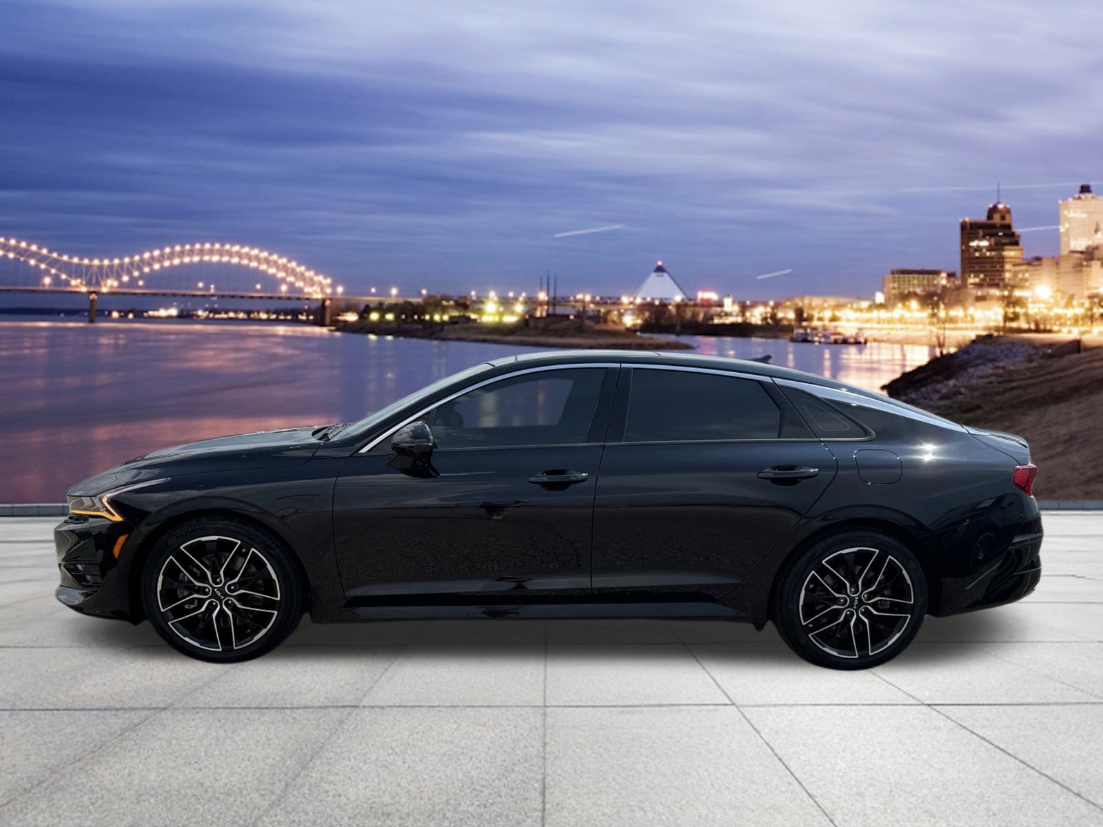 2023 Kia K5 GT photo 2