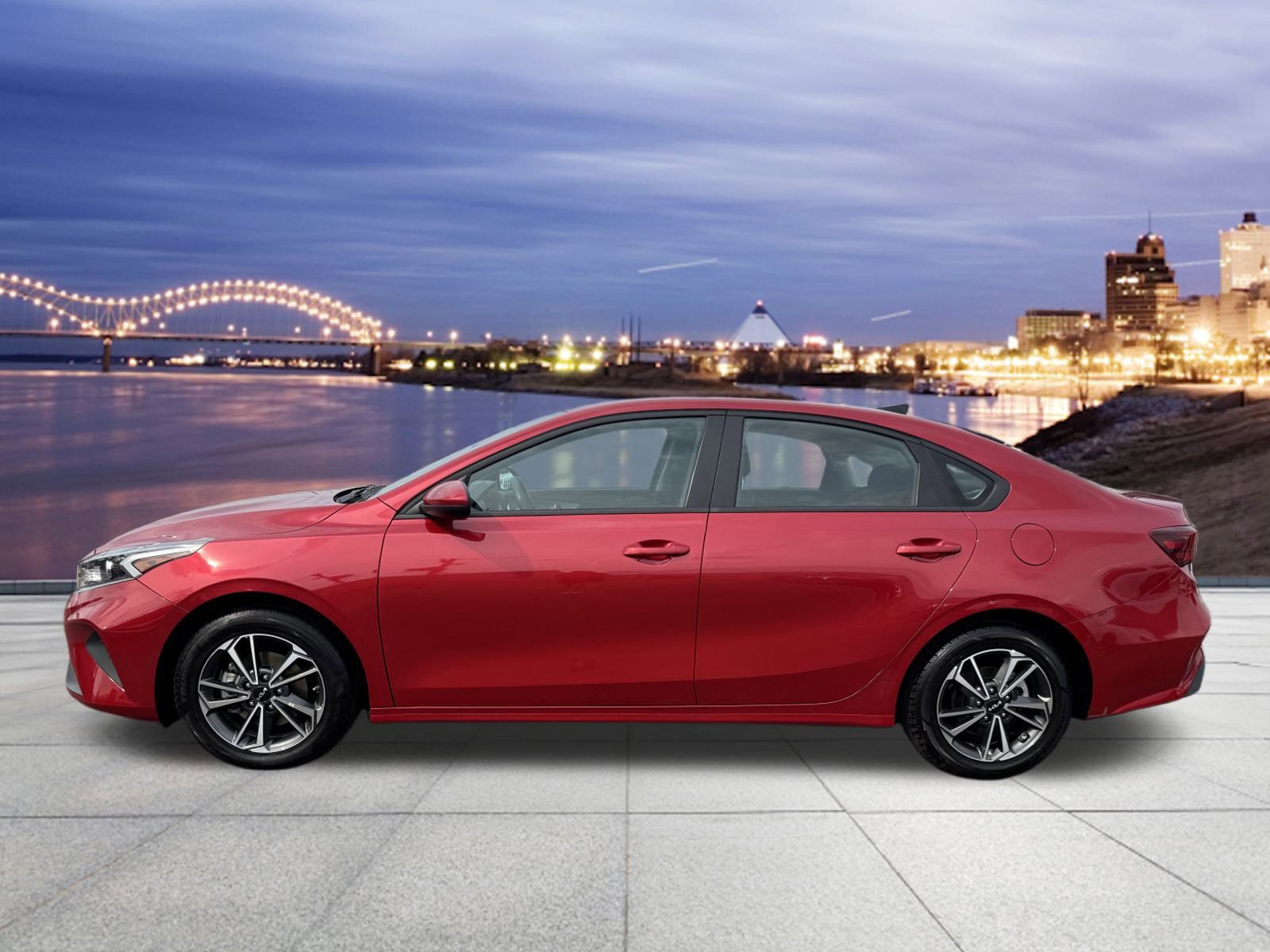 2023 Kia Forte LXS photo 2