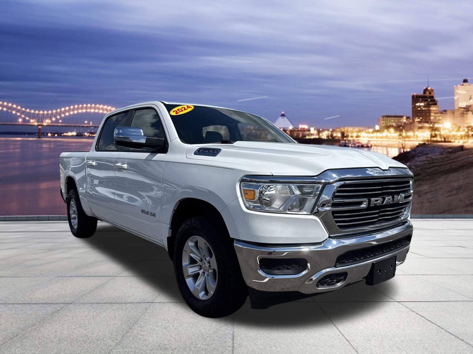 2024 Ram 1500 Laramie photo 3