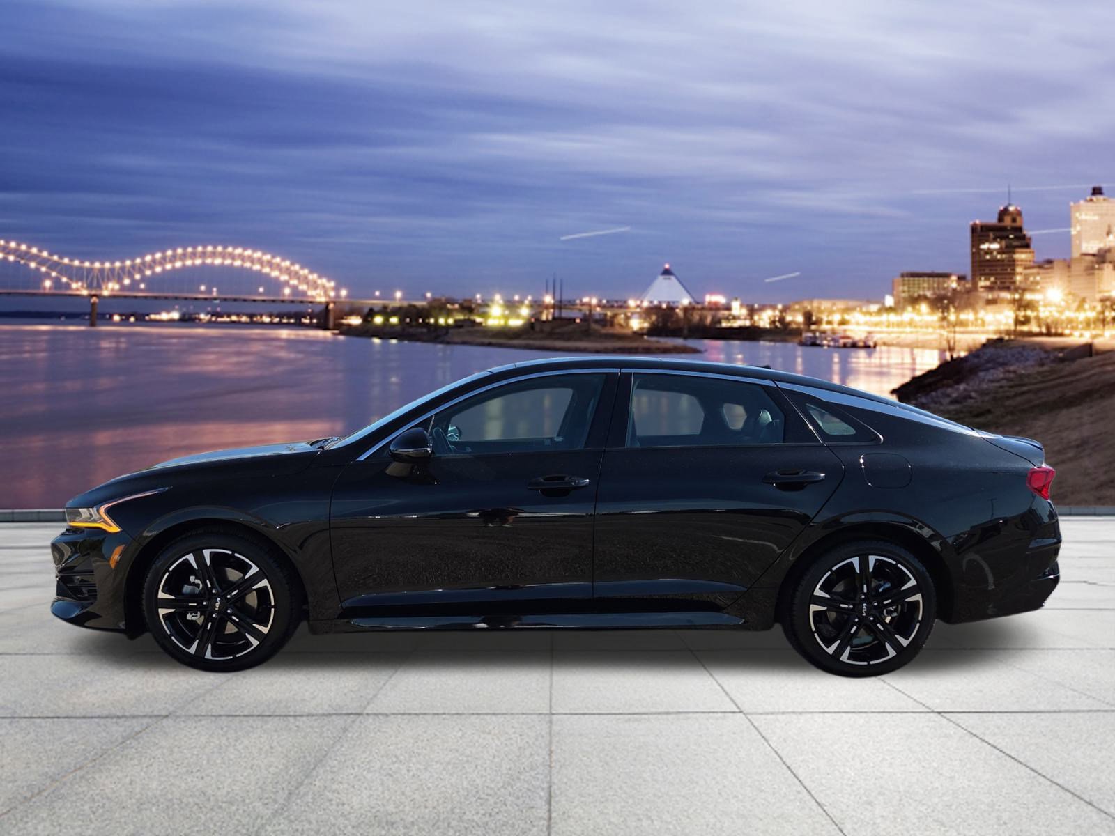 2023 Kia K5 GT-Line photo 2