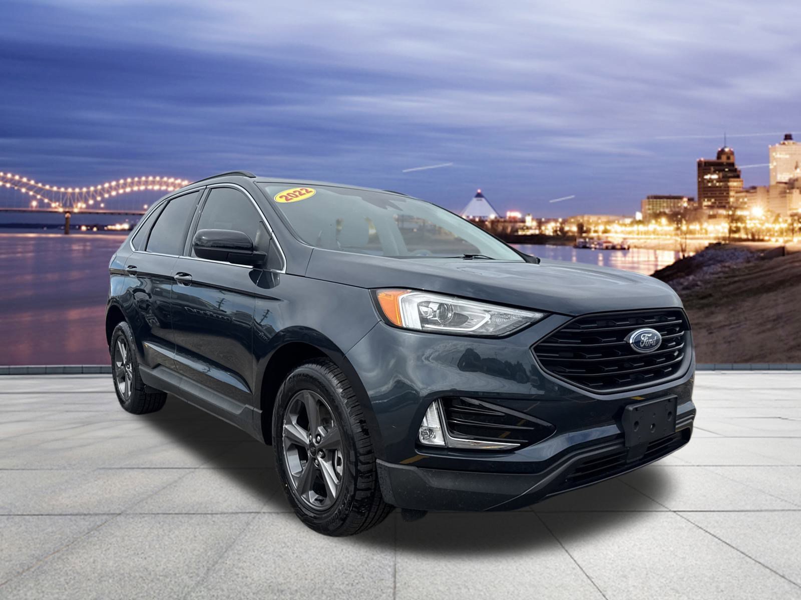 2022 Ford Edge SEL photo 3