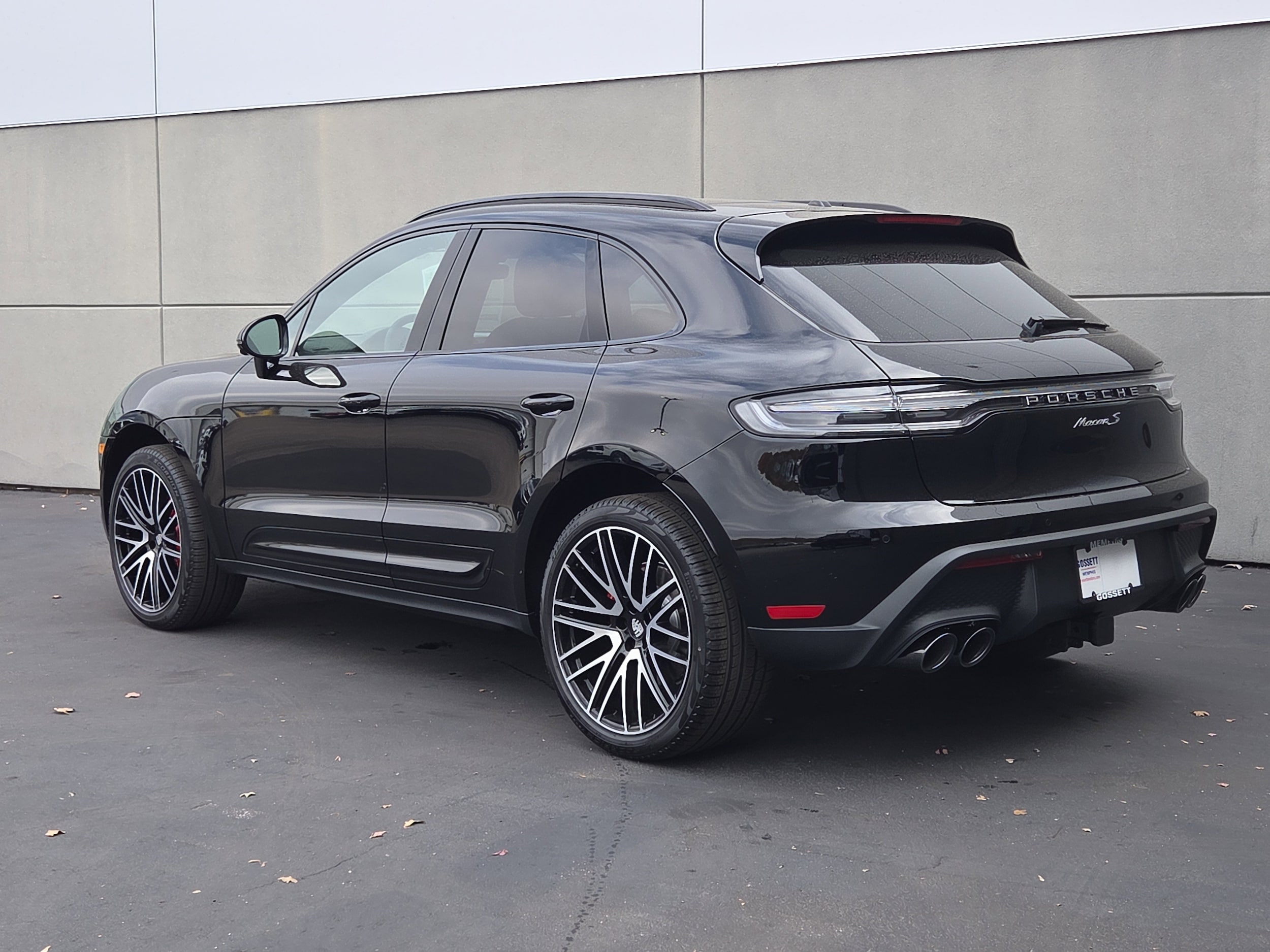 2026 Porsche Macan S photo 3