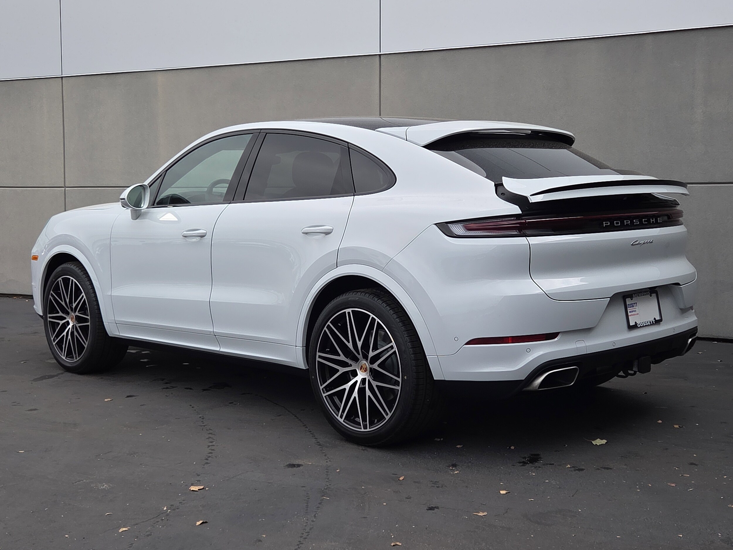 2026 Porsche Cayenne Coupe photo 3