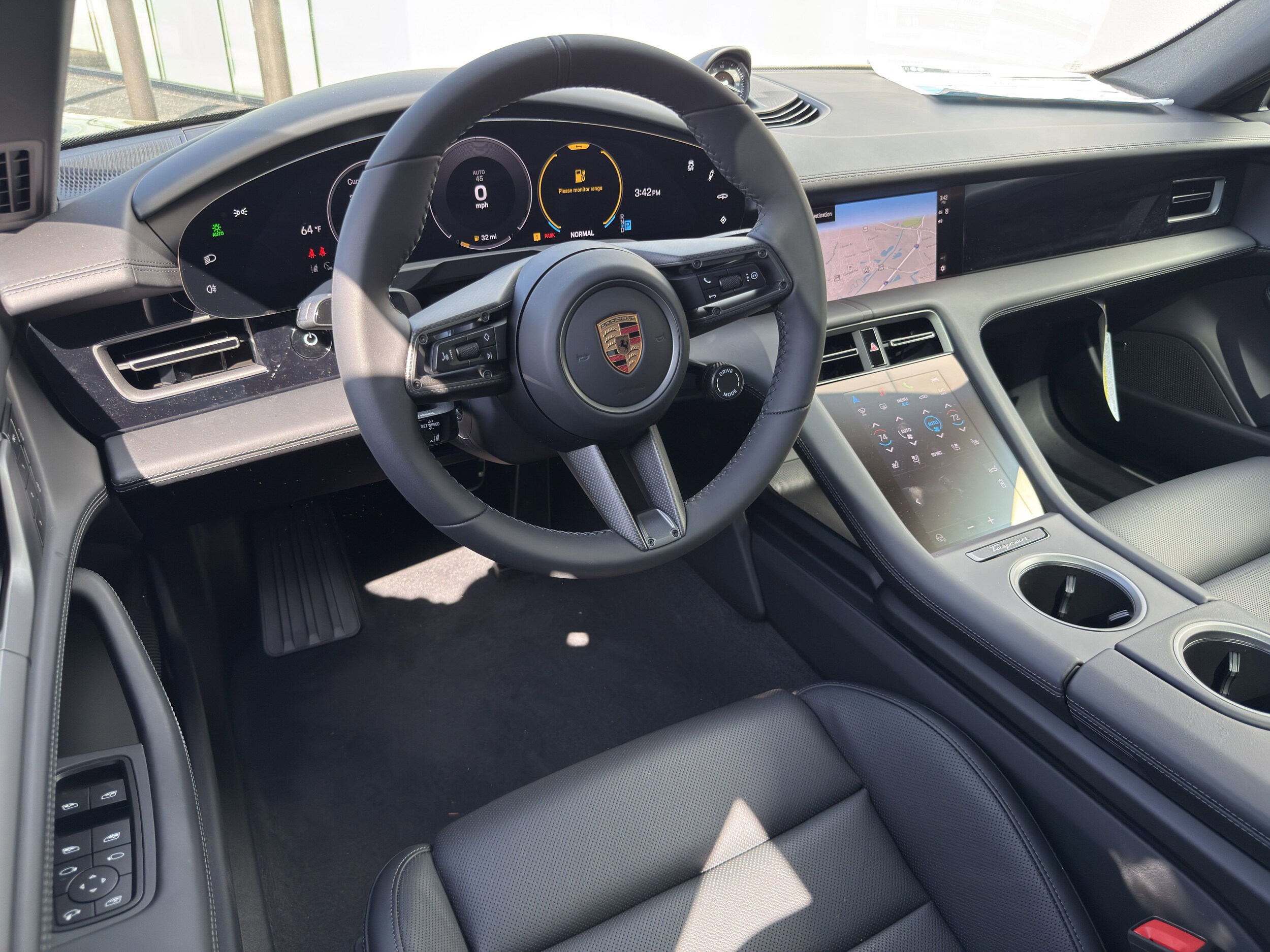 2025 Porsche Taycan S photo 4