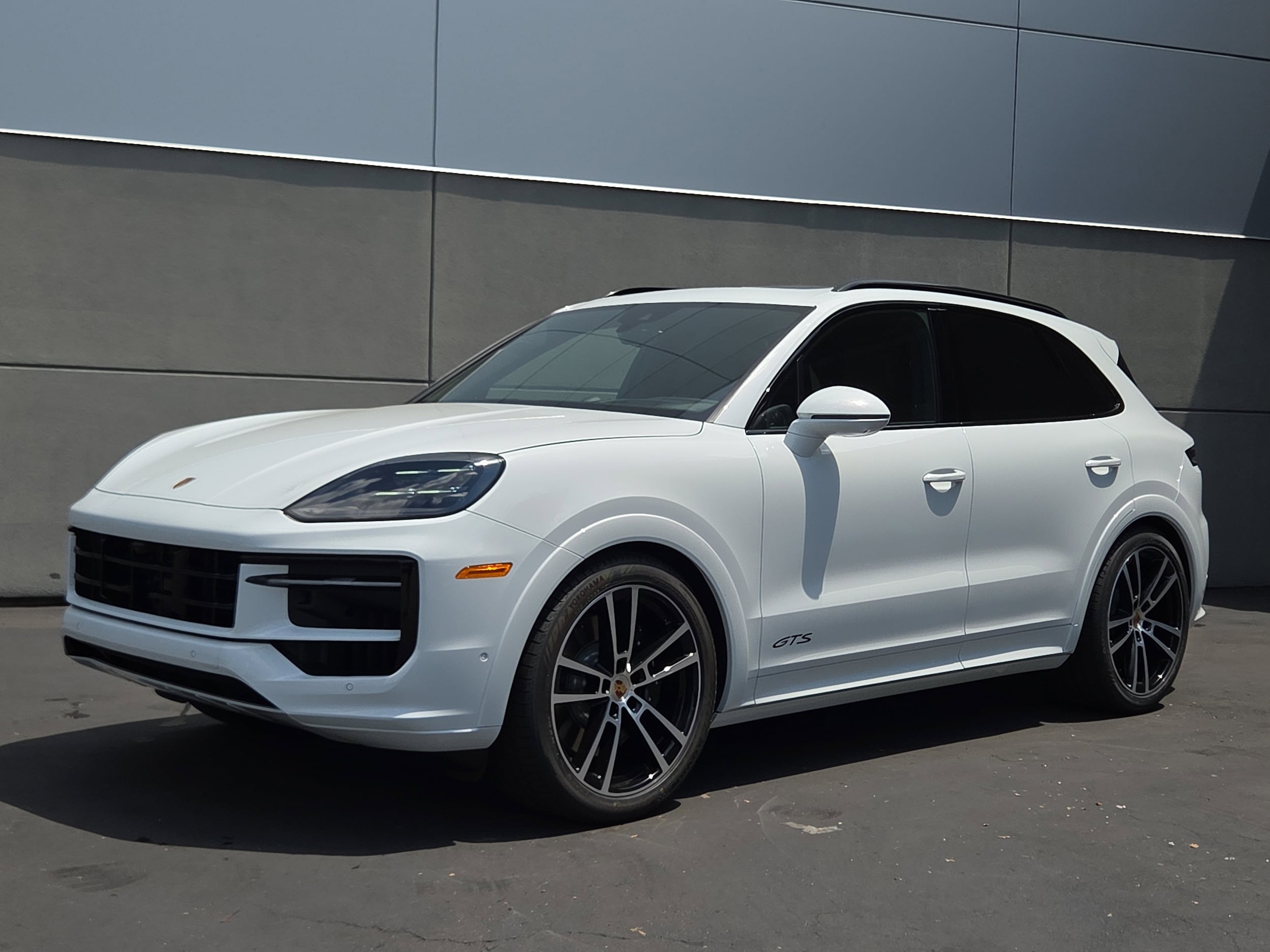 2025 Porsche Cayenne GTS