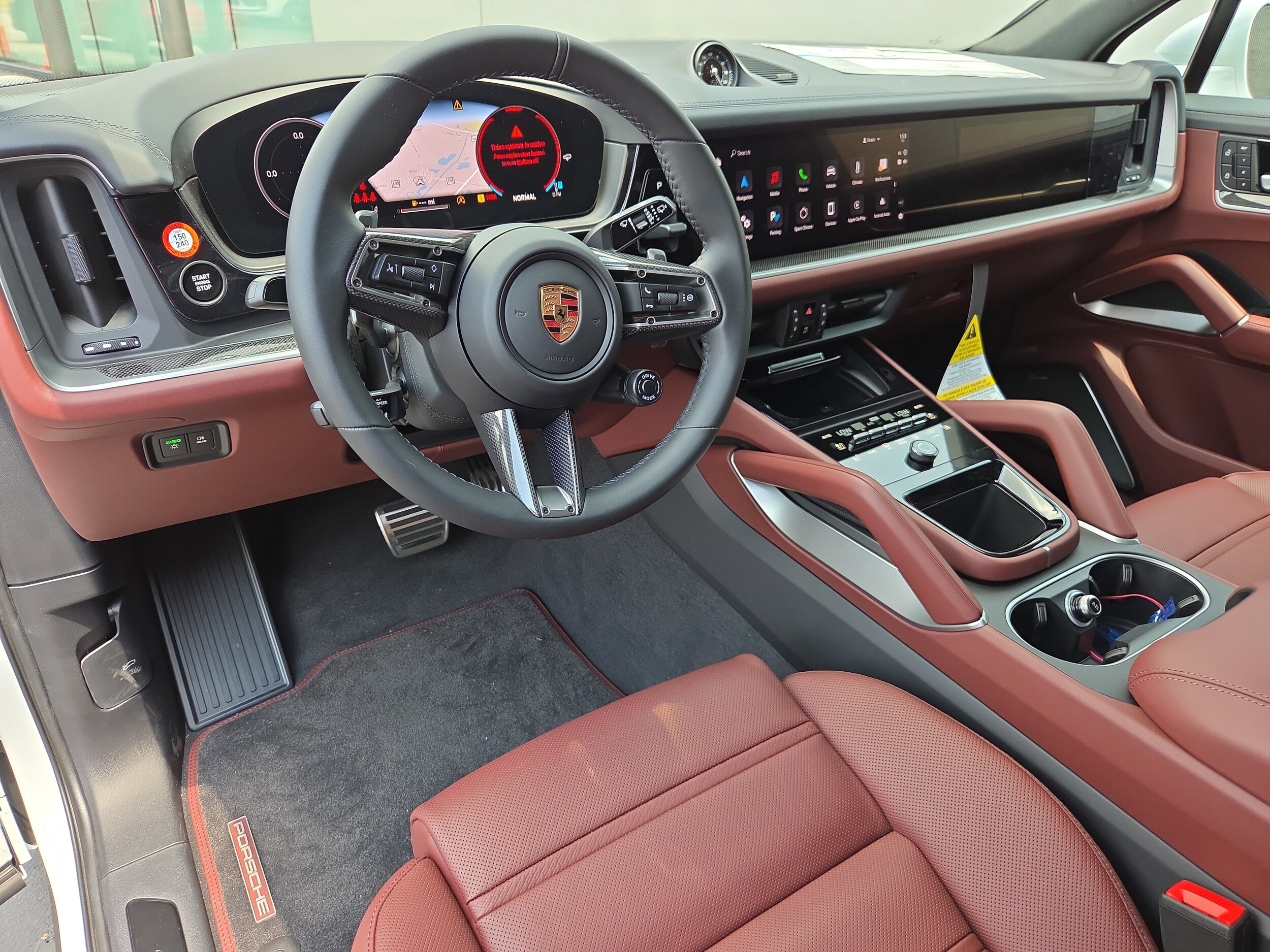 2025 Porsche Cayenne GTS photo 4