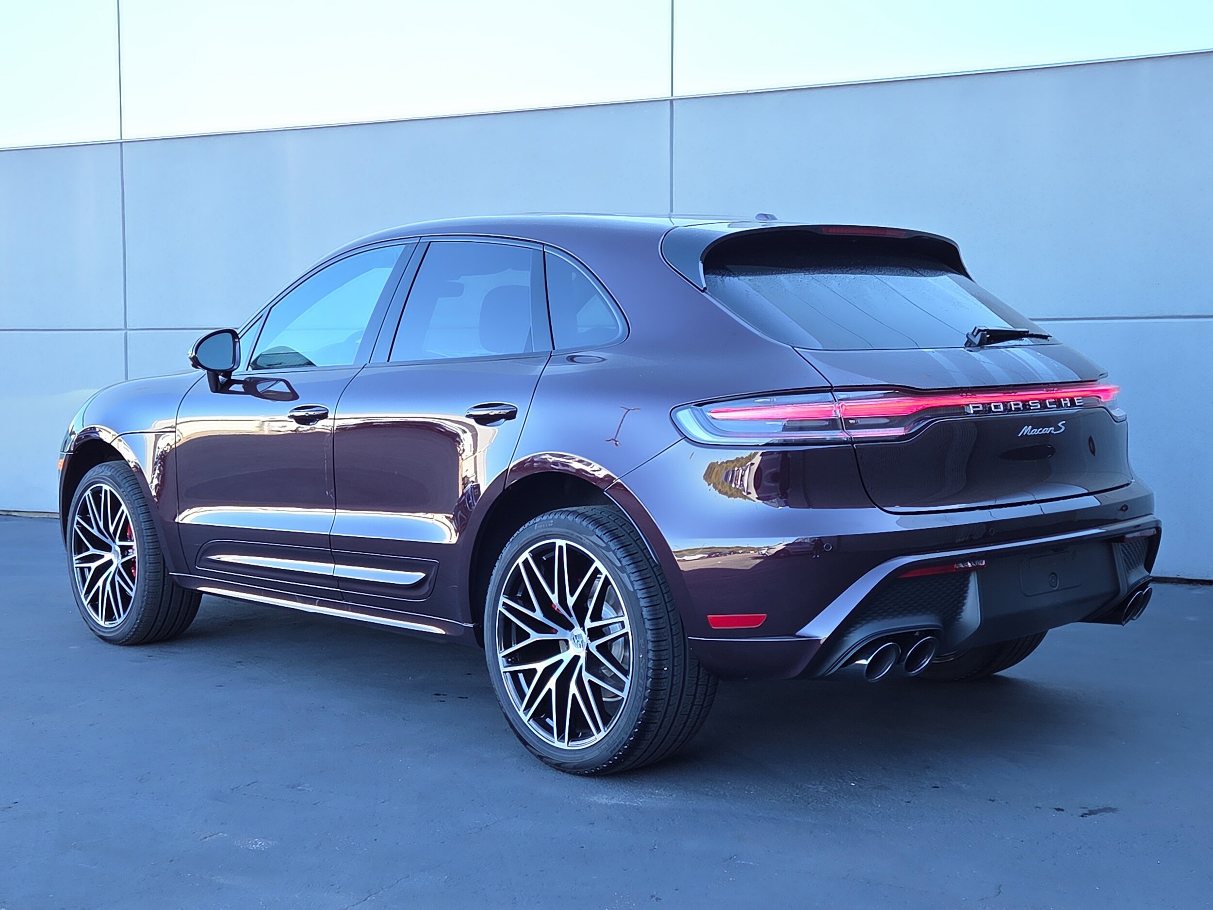 2026 Porsche Macan S photo 3