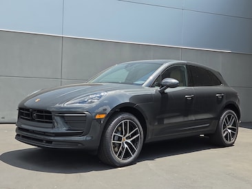 2025 Porsche Macan SUV