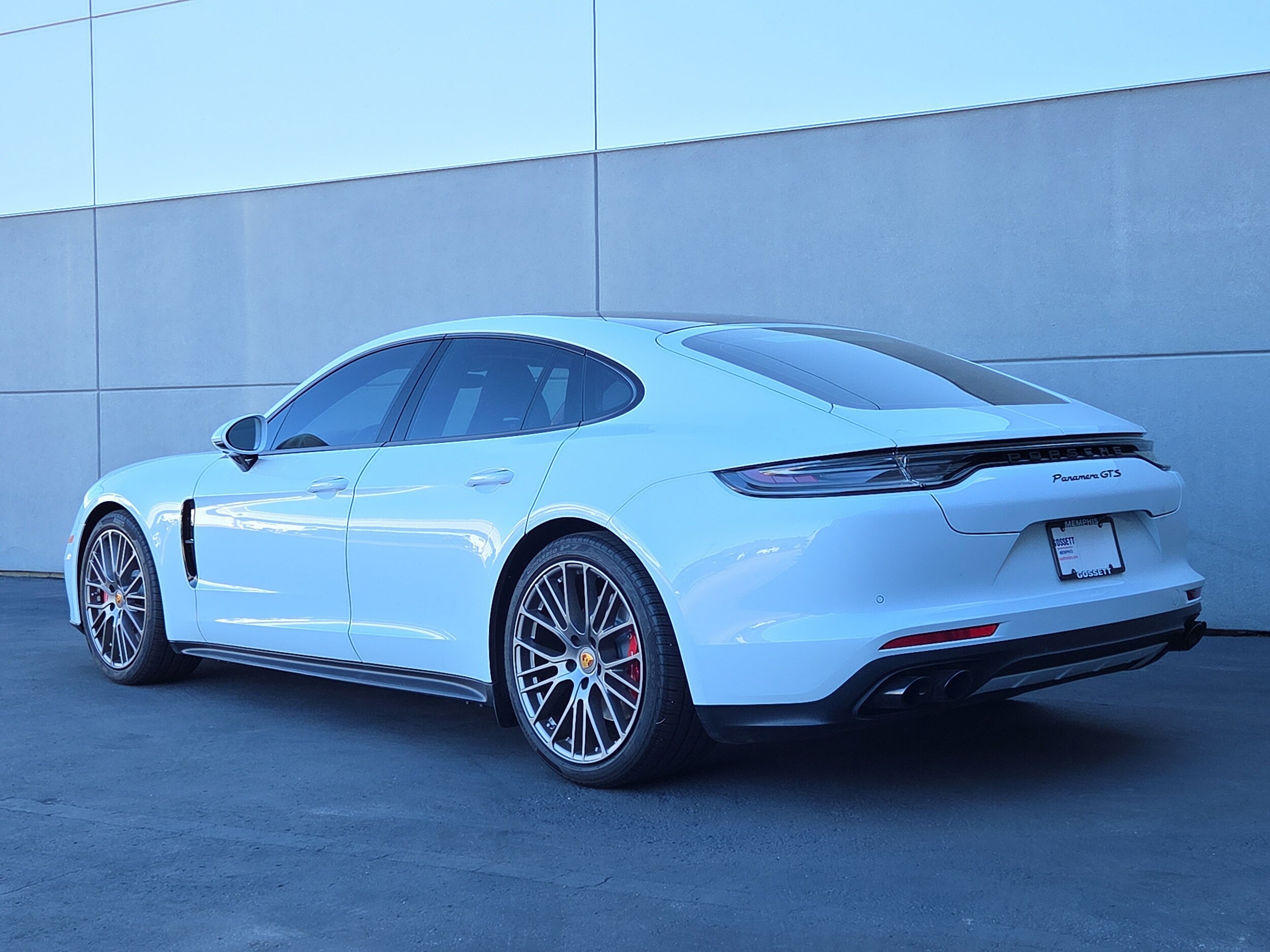 2023 Porsche Panamera GTS photo 3