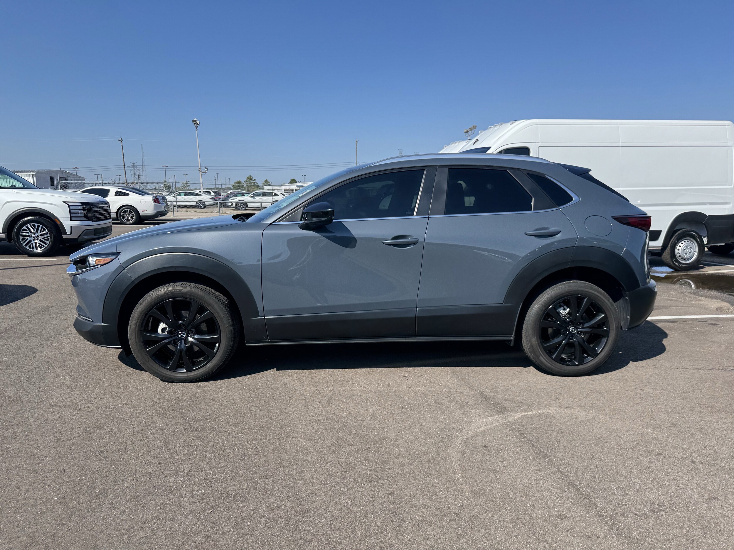 2023 Mazda CX-30 2.5 S Carbon photo 2