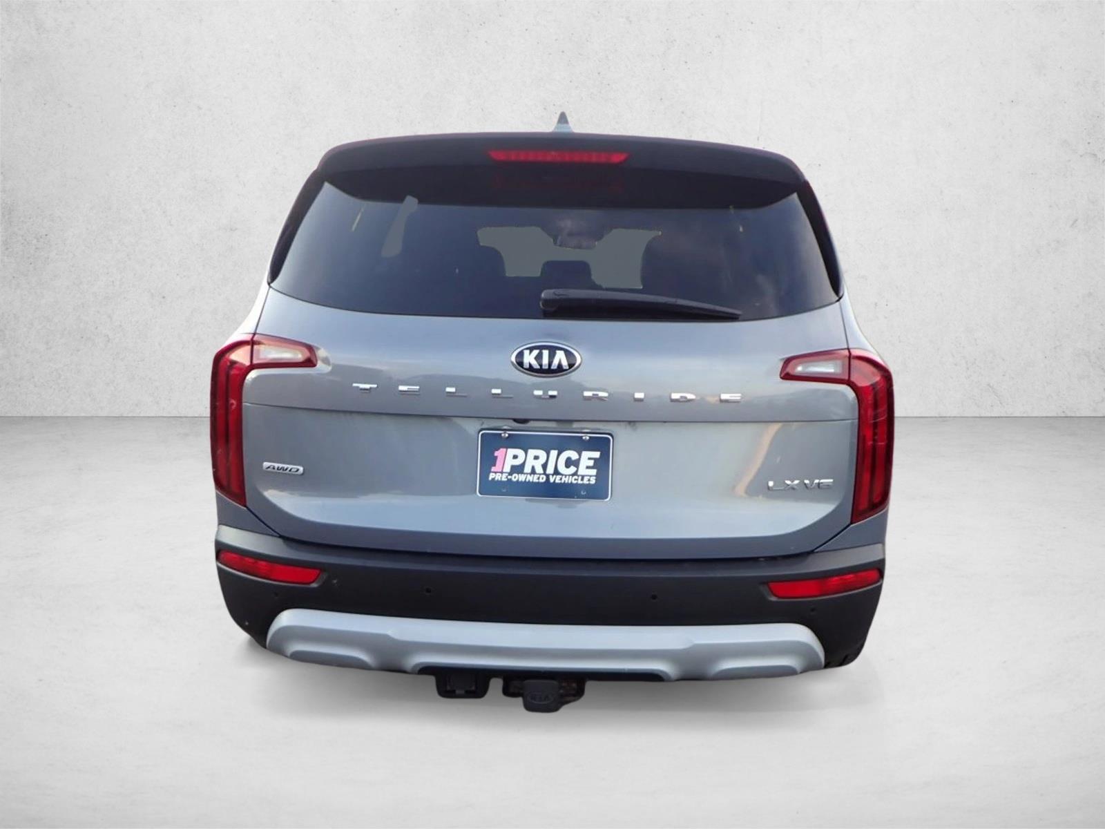 2021 Kia Telluride LX photo 3