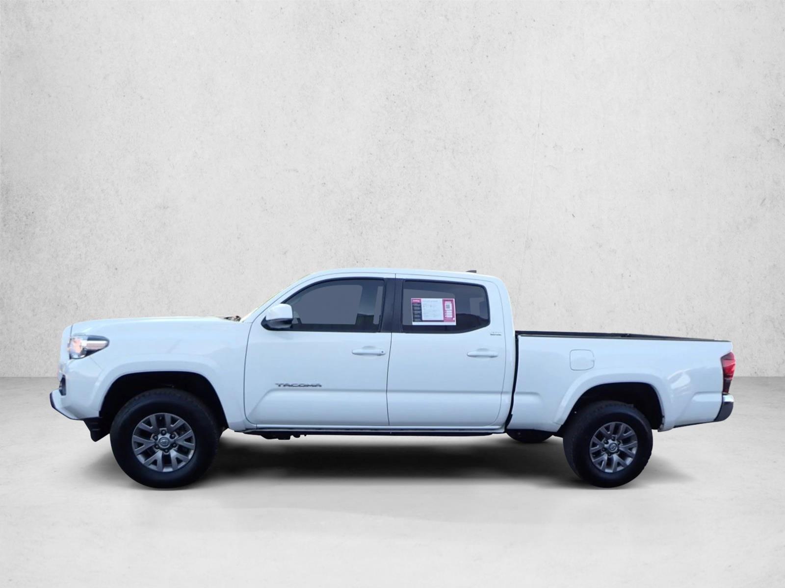 2019 Toyota Tacoma SR5 photo 2