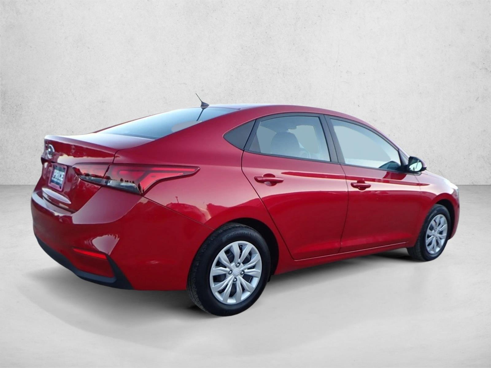 2022 Hyundai Accent SE photo 4