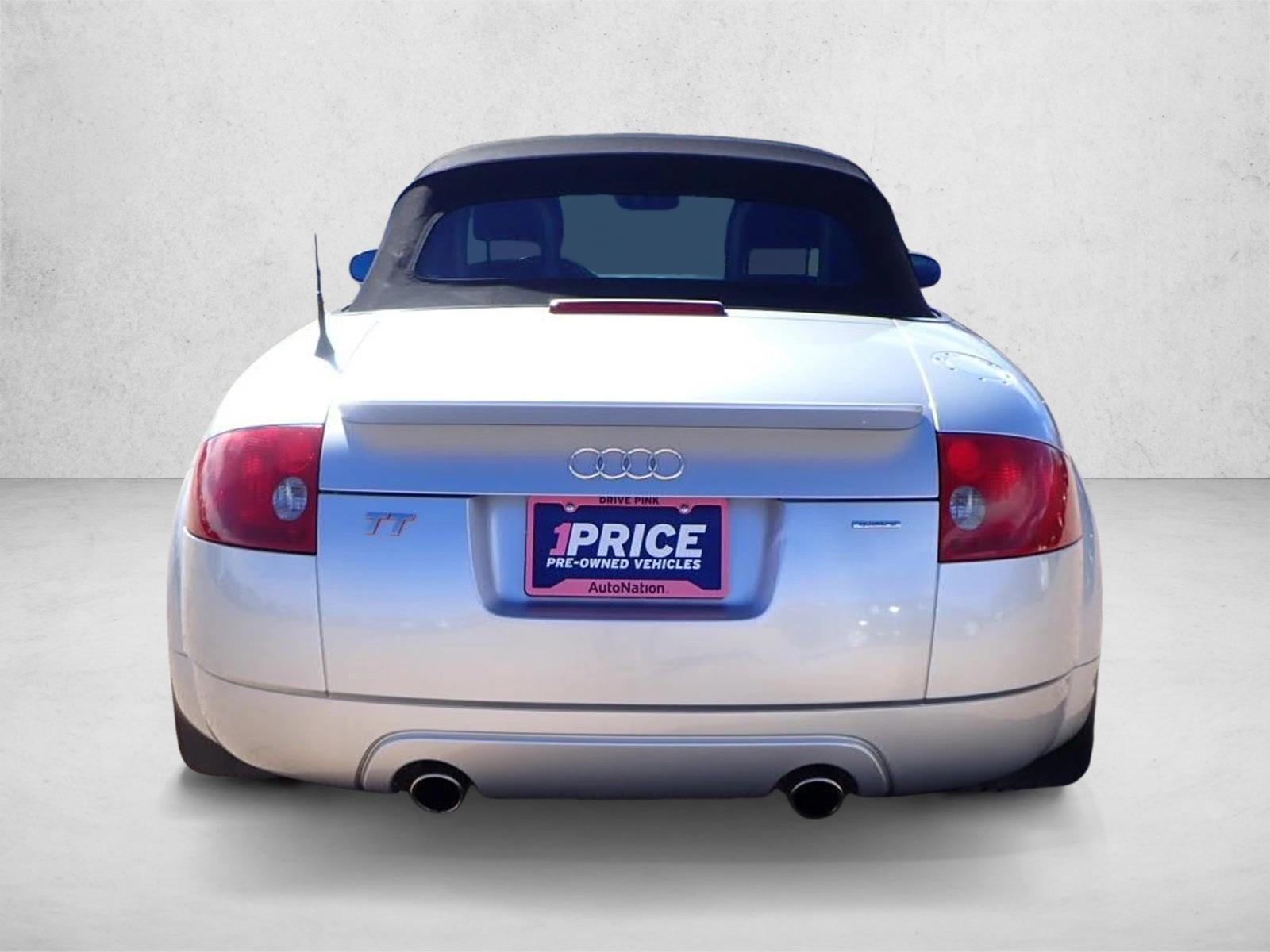 2003 Audi TT Quattro photo 2