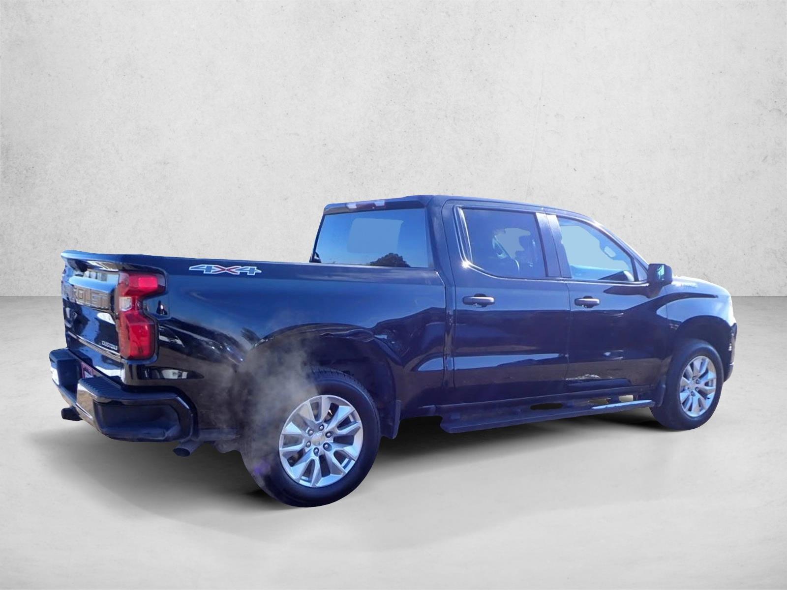 2022 Chevrolet Silverado 1500 Custom photo 4