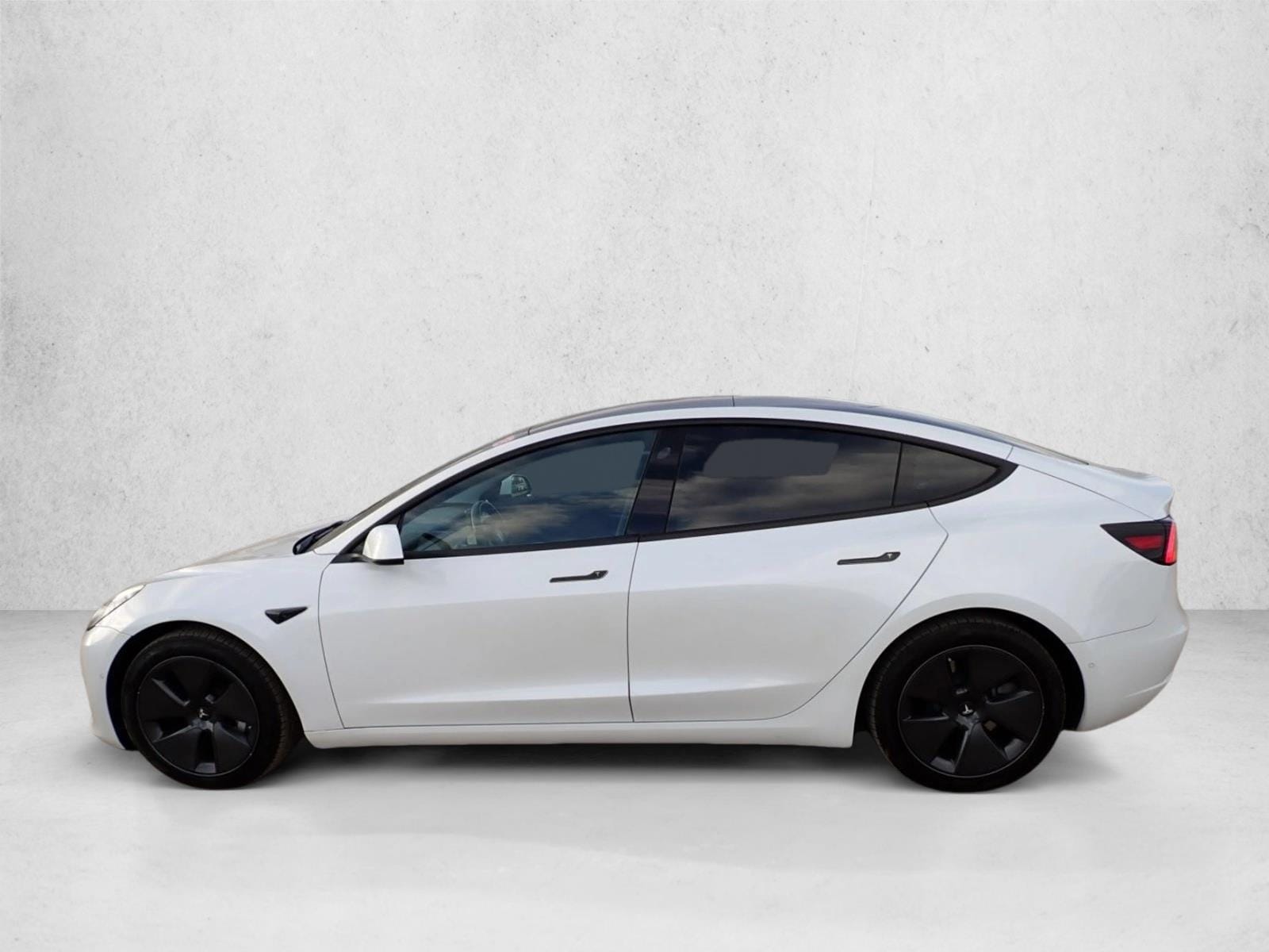 Used 2018 Tesla Model 3 Long Range Dual Motor with VIN 5YJ3E1EB3JF178986 for sale in Centennial, CO