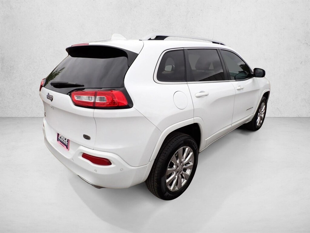 Used 2017 Jeep Cherokee Overland SUV