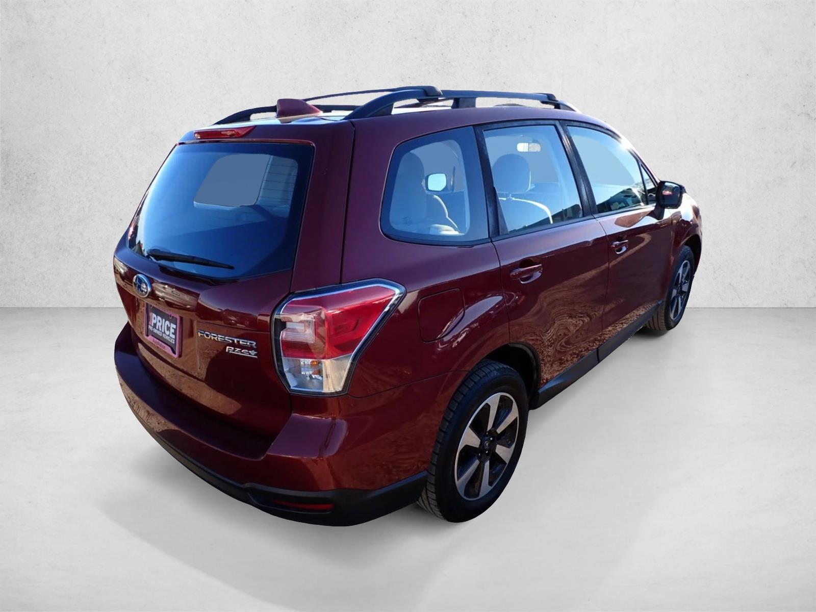 2017 Subaru Forester Base photo 4
