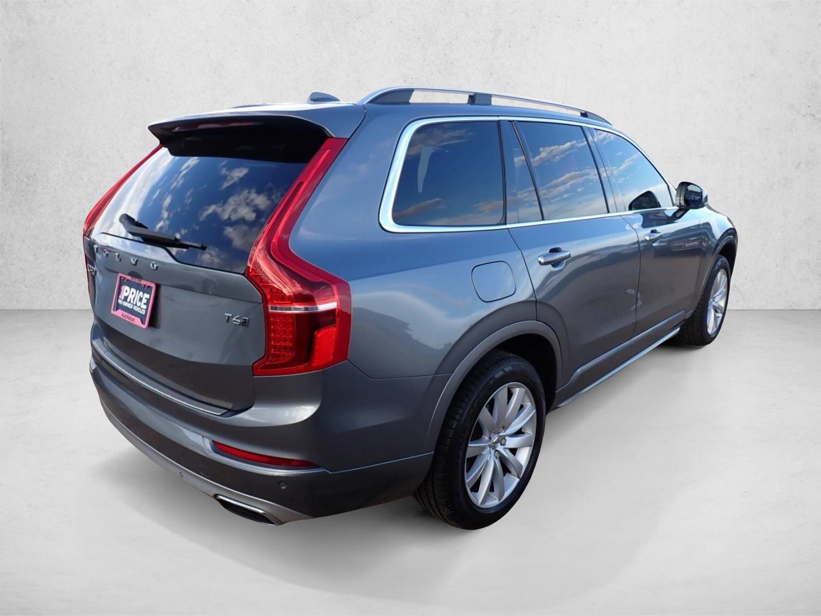 Used 2016 Volvo XC90 T6 Momentum SUV