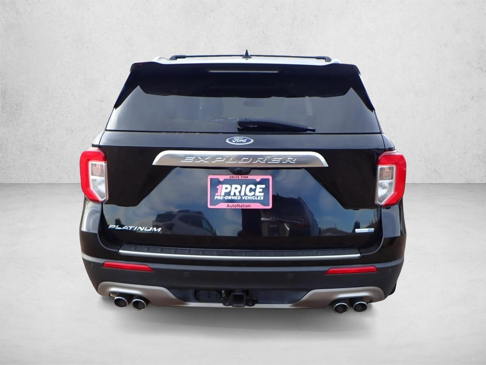 2020 Ford Explorer Platinum photo 3