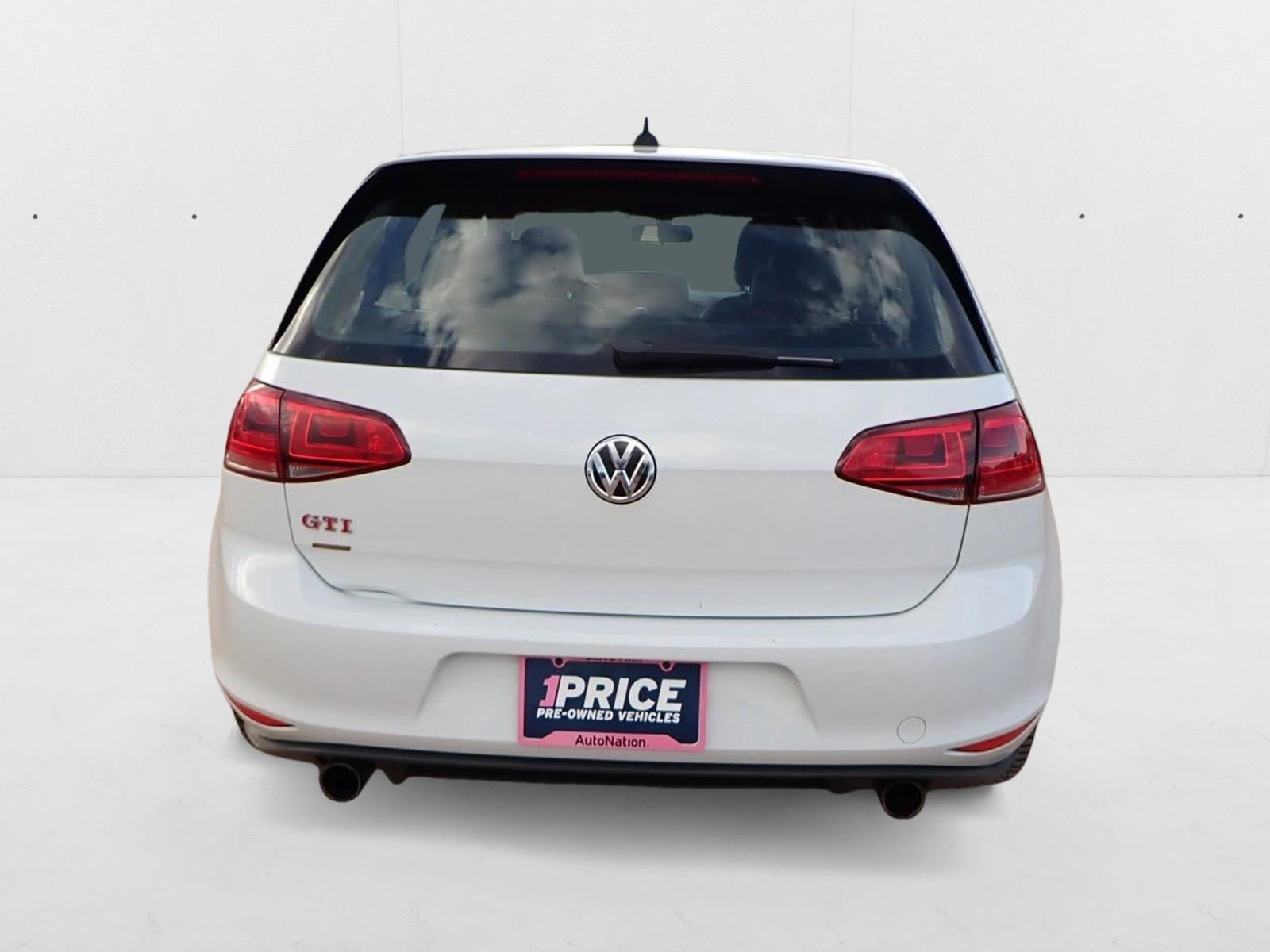 2016 Volkswagen Golf GTI S Performance photo 3