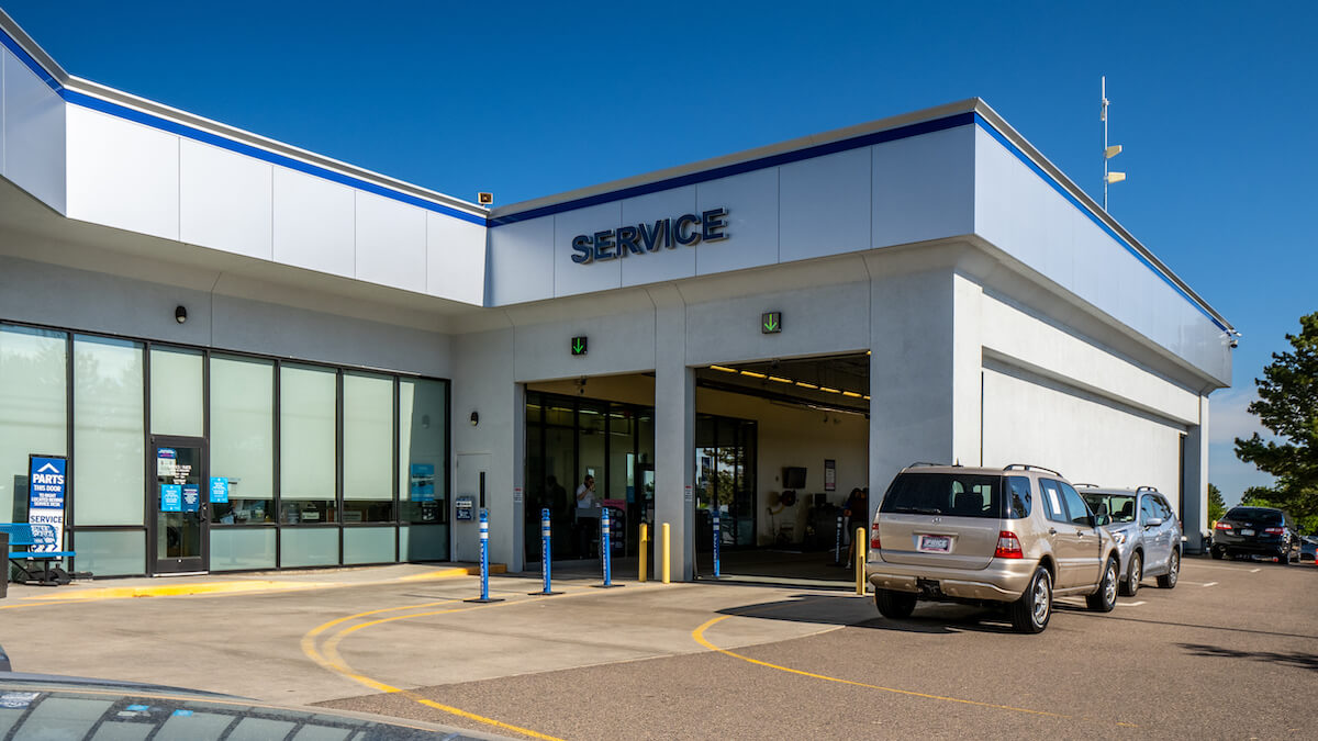 AutoNation Subaru Arapahoe Service Center entrance