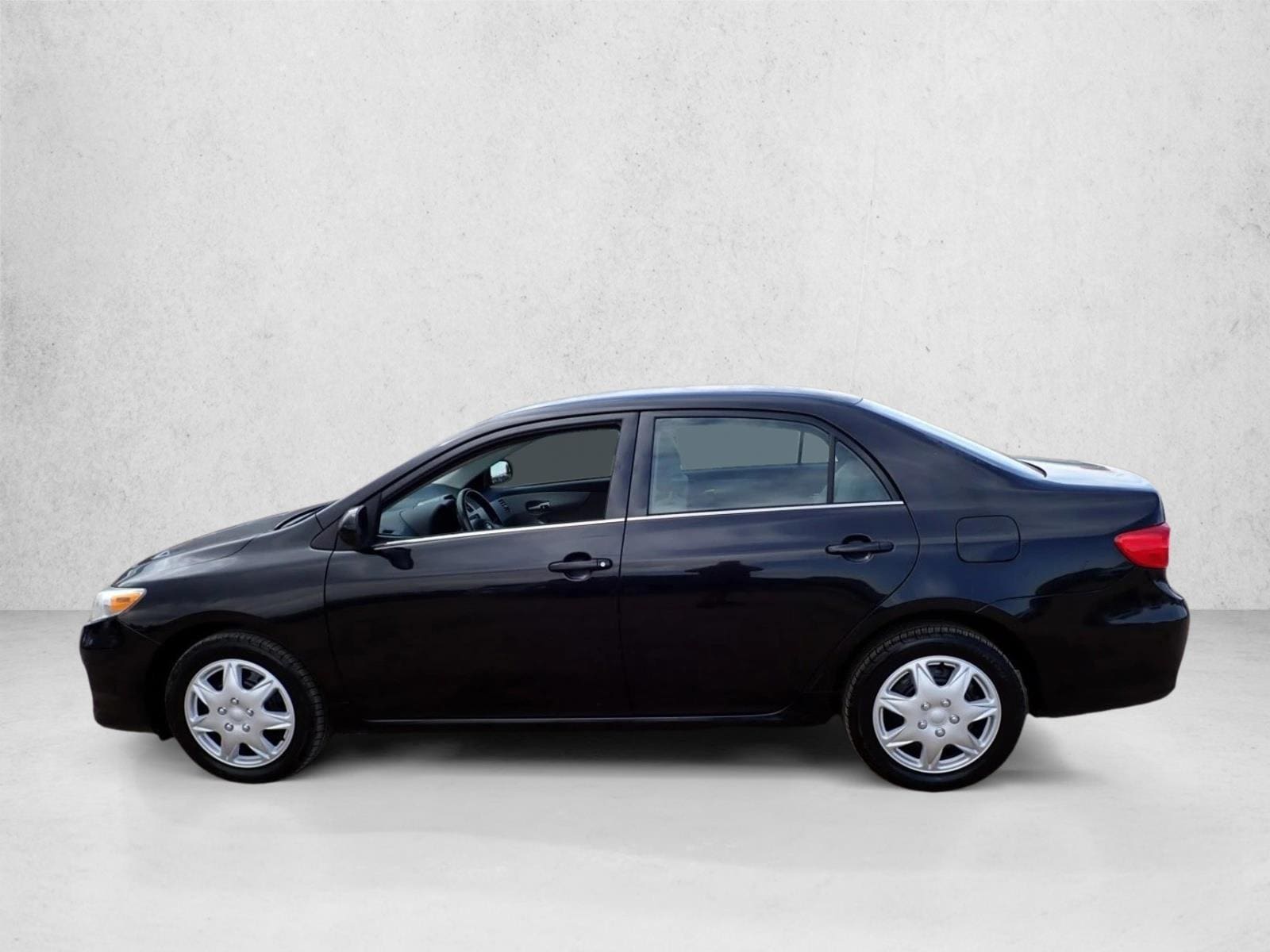 Used 2013 Toyota Corolla LE with VIN 5YFBU4EE7DP198838 for sale in Centennial, CO