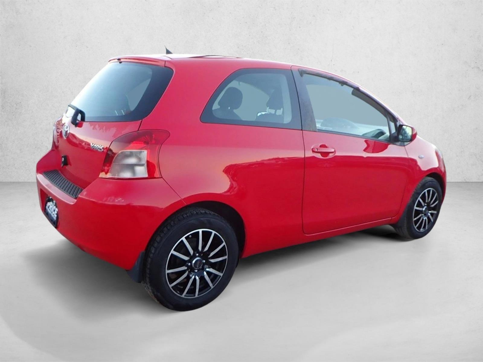 2008 Toyota Yaris S photo 3