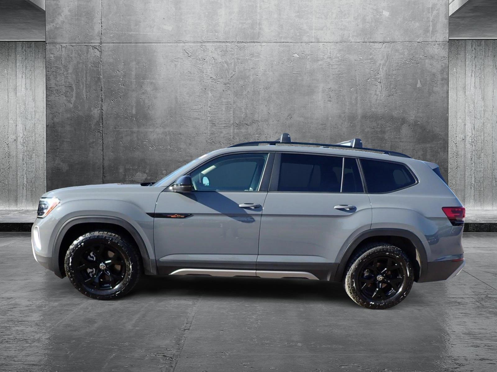 Used 2024 Volkswagen Atlas Atlas Peak Edition with VIN 1V2CR2CA8RC548857 for sale in Centennial, CO