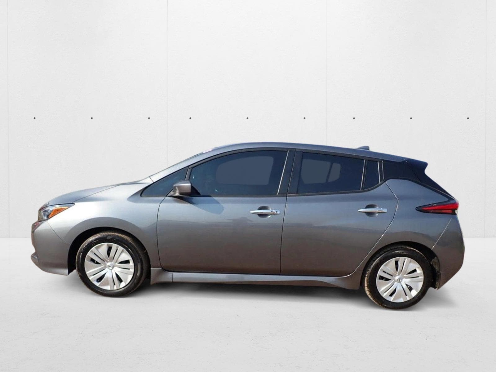 Used 2022 Nissan LEAF S with VIN 1N4AZ1BV5NC561783 for sale in Centennial, CO