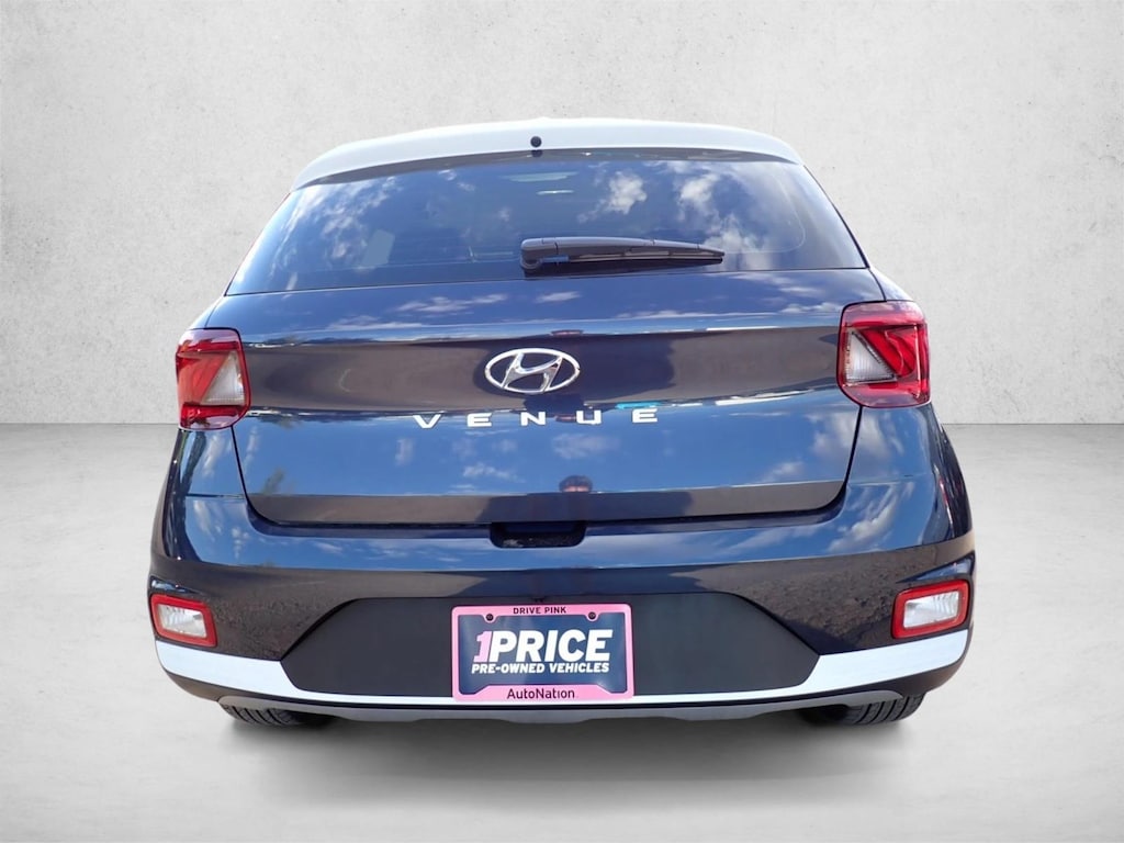 Used 2026 Hyundai Venue SEL SUV