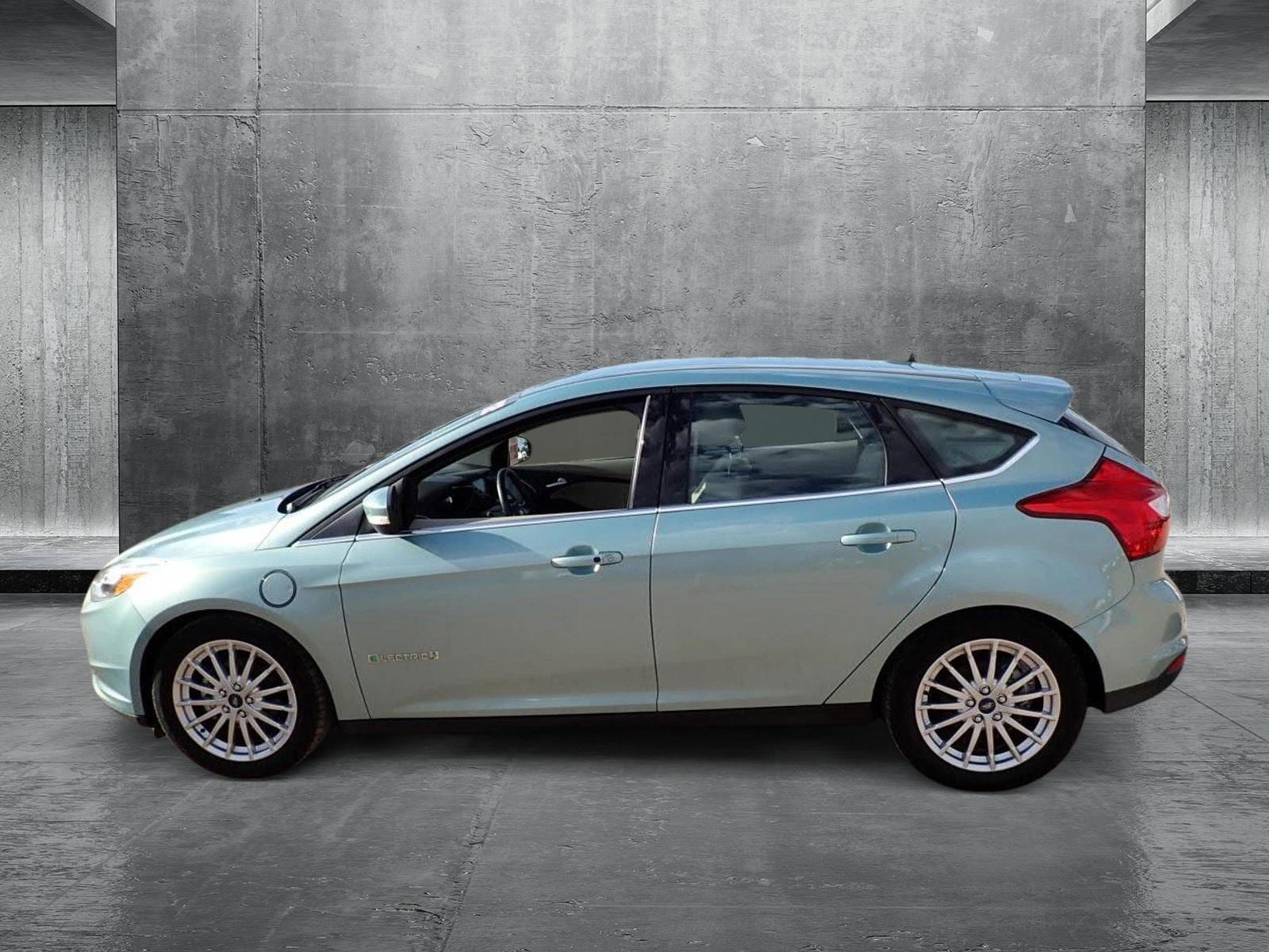 Used 2012 Ford Focus Electric with VIN 1FAHP3R48CL411533 for sale in Centennial, CO