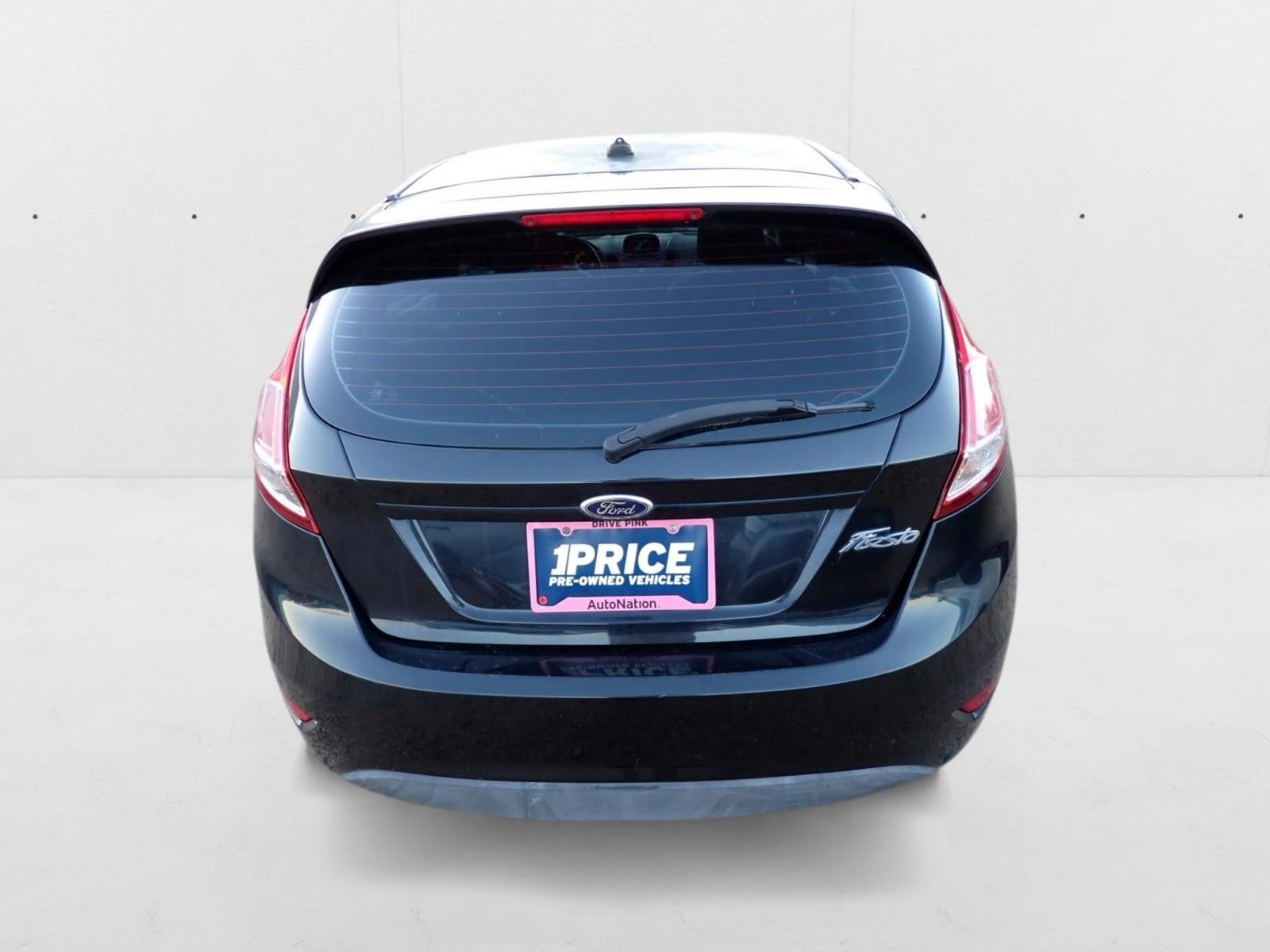 2014 Ford Fiesta S photo 4