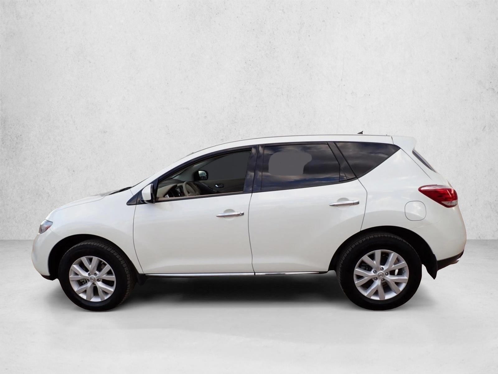 2011 Nissan Murano S photo 2