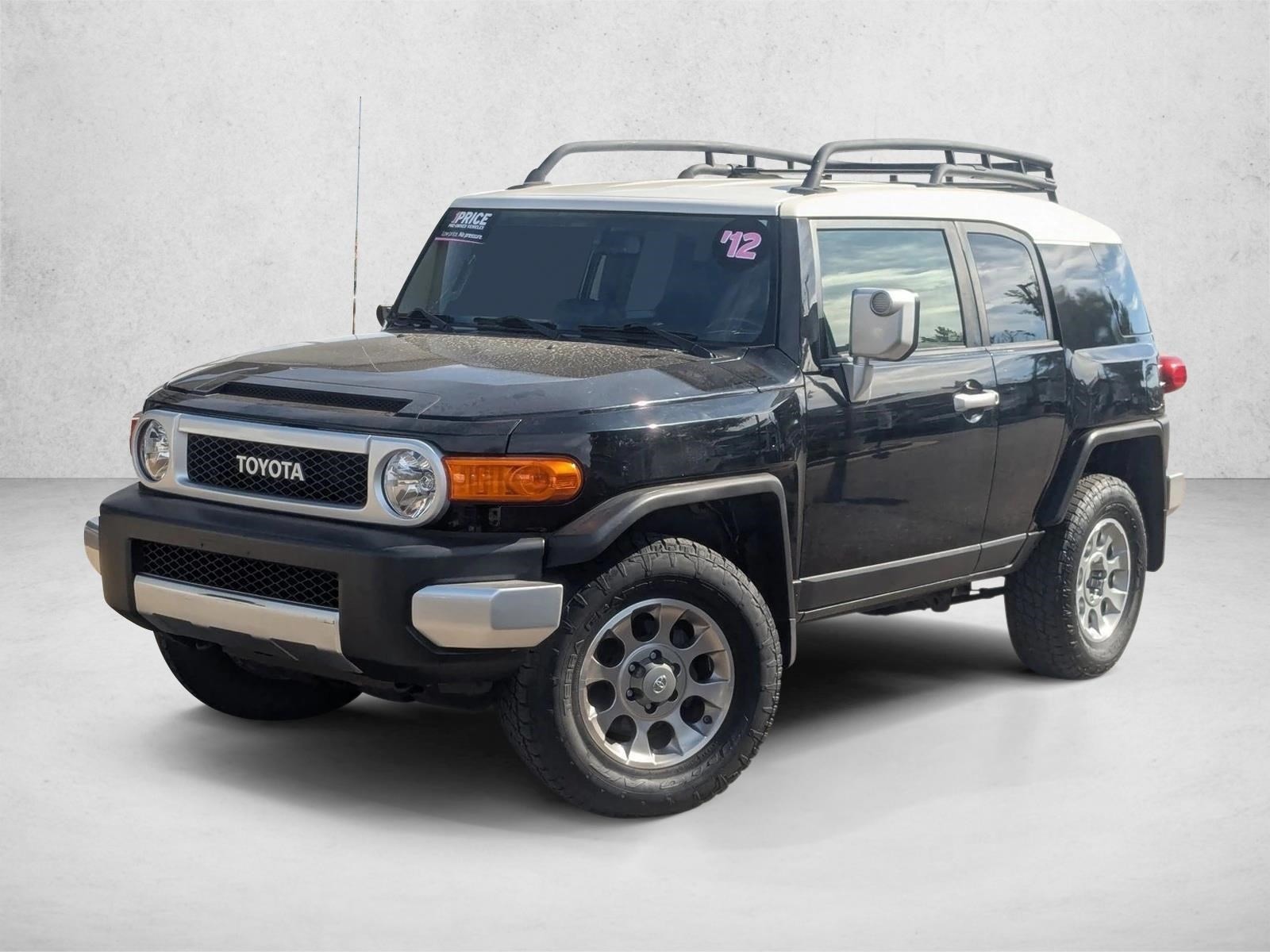 2012 Toyota FJ Cruiser Base's photo