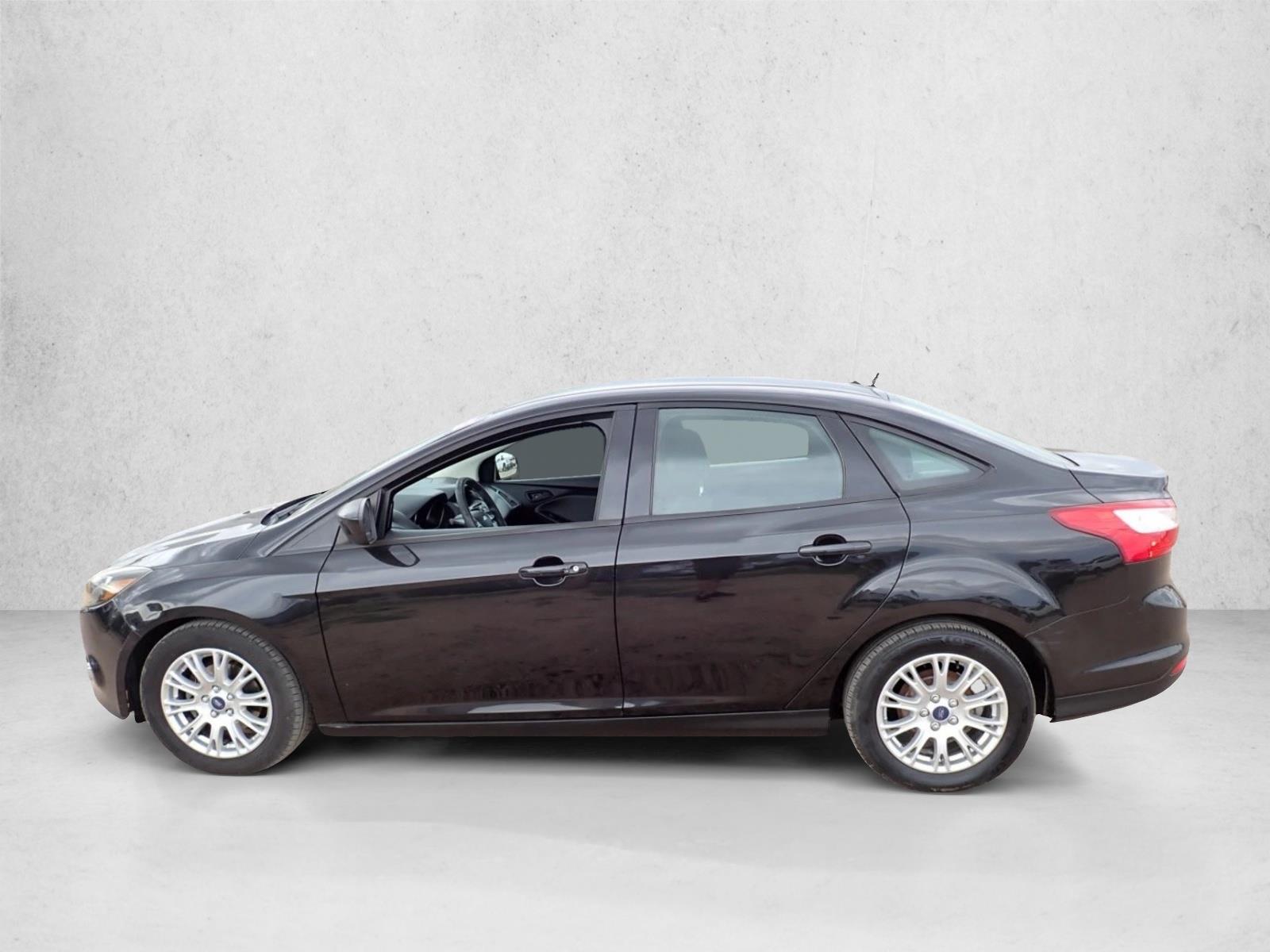 Used 2012 Ford Focus SE with VIN 1FAHP3F22CL315741 for sale in Centennial, CO