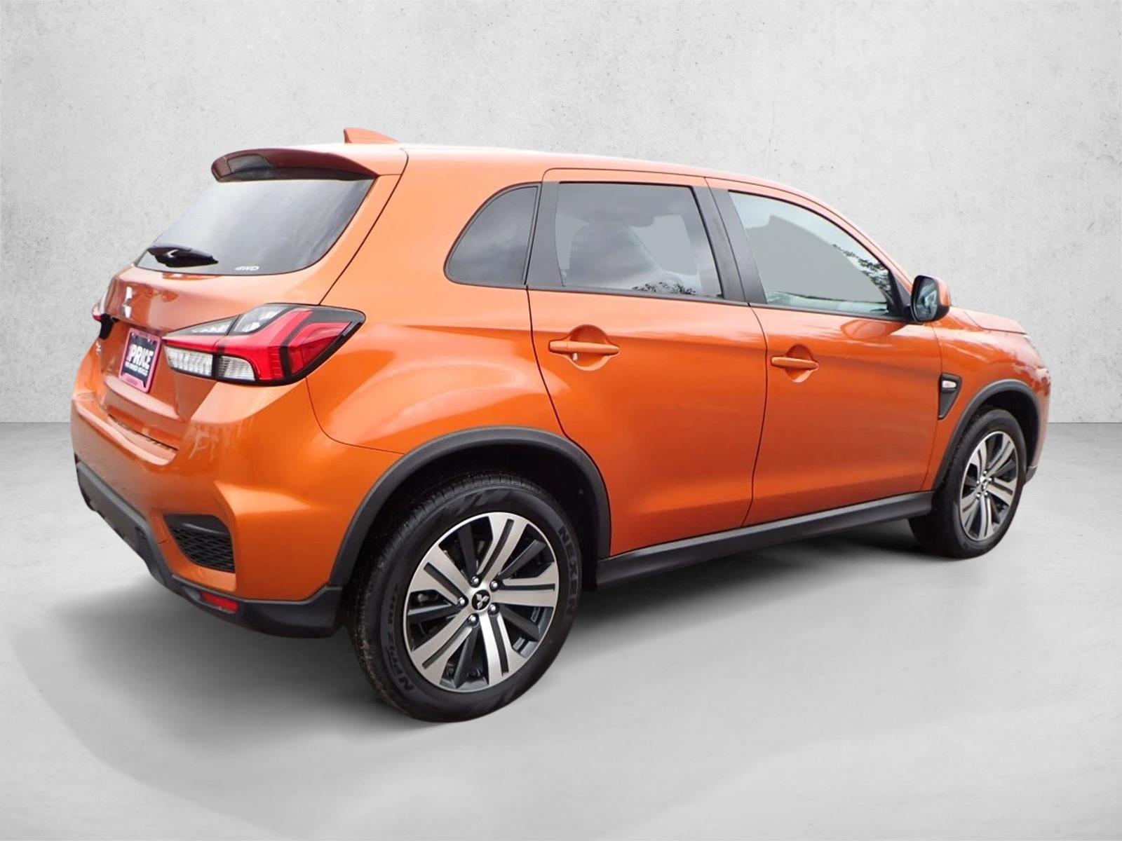 2024 Mitsubishi Outlander Sport ES photo 2