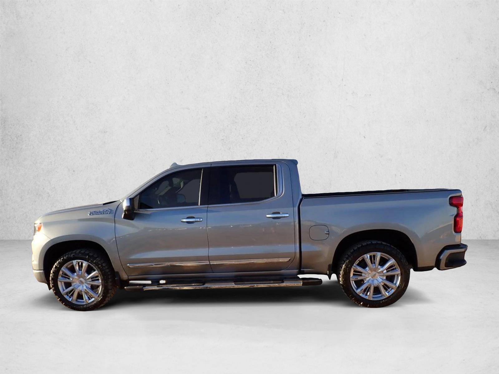 2024 Chevrolet Silverado 1500 High Country photo 2