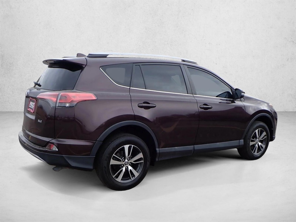 Used 2018 Toyota RAV4 XLE SUV