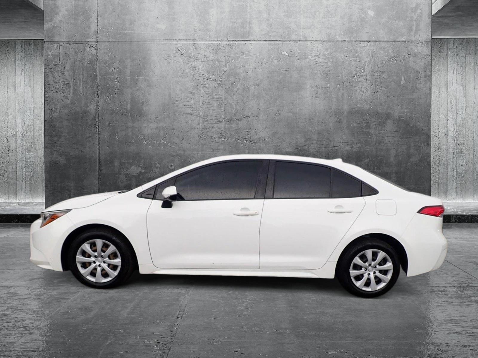 Used 2020 Toyota Corolla LE with VIN JTDEPRAEXLJ031139 for sale in Centennial, CO