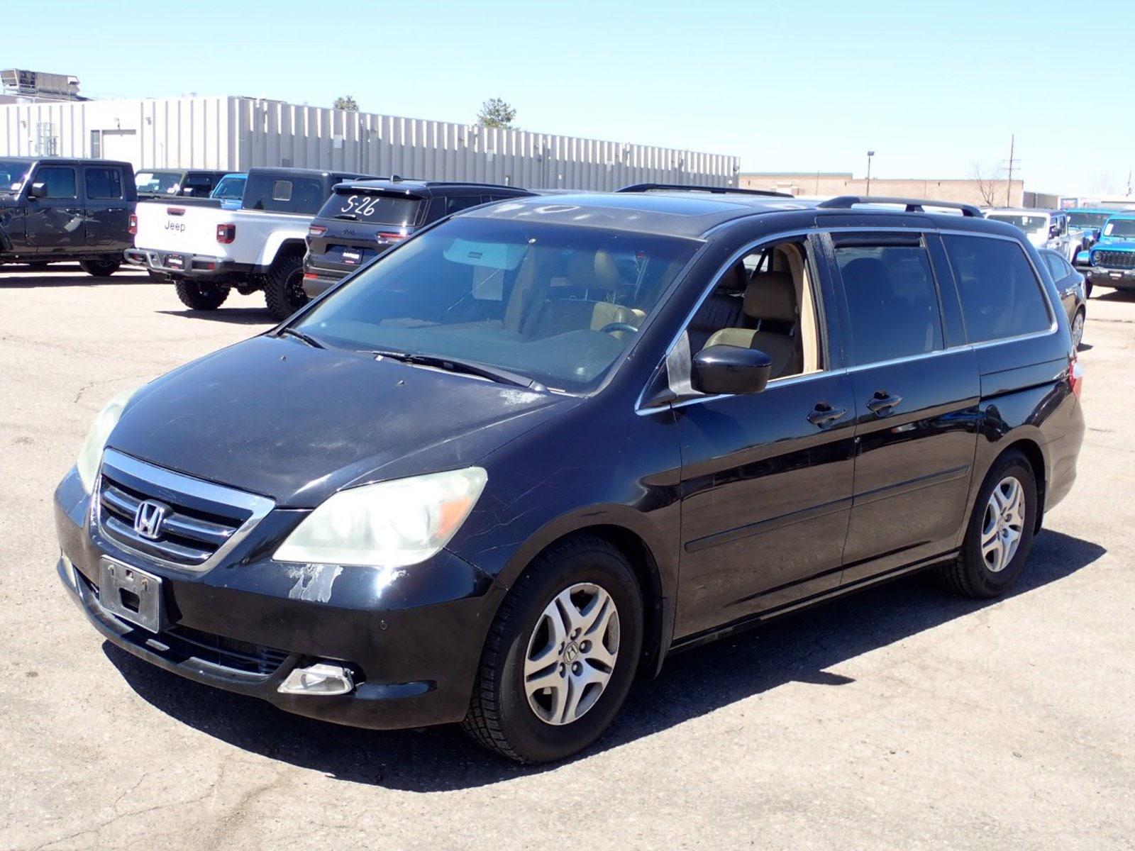 Used 2005 Honda Odyssey Touring with VIN 5FNRL38835B027924 for sale in Centennial, CO