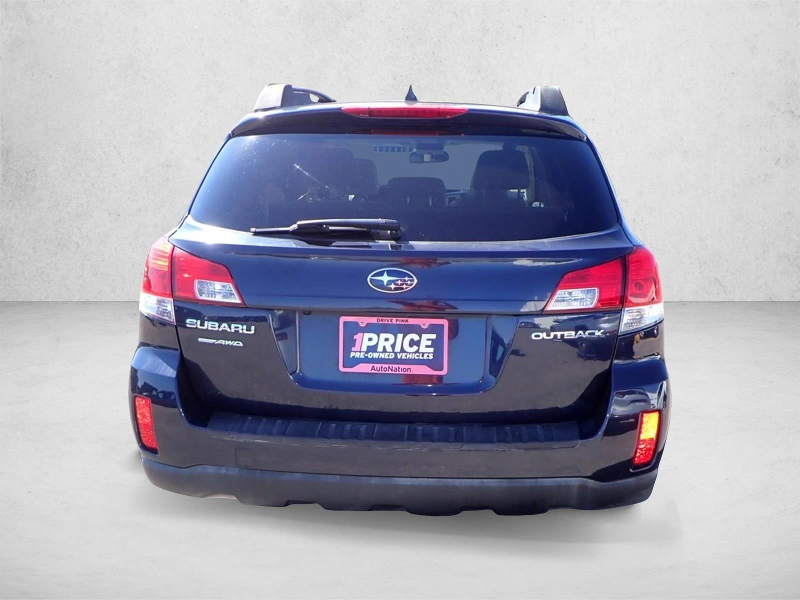 2014 Subaru Outback 2.5i Limited photo 3