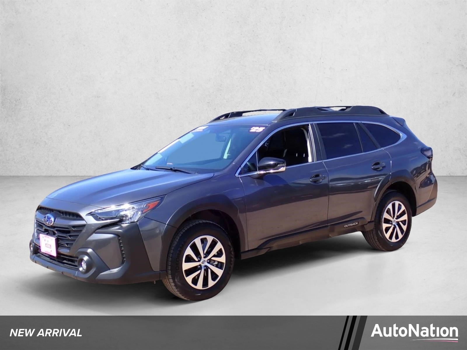 2025 Subaru Outback Premium's photo