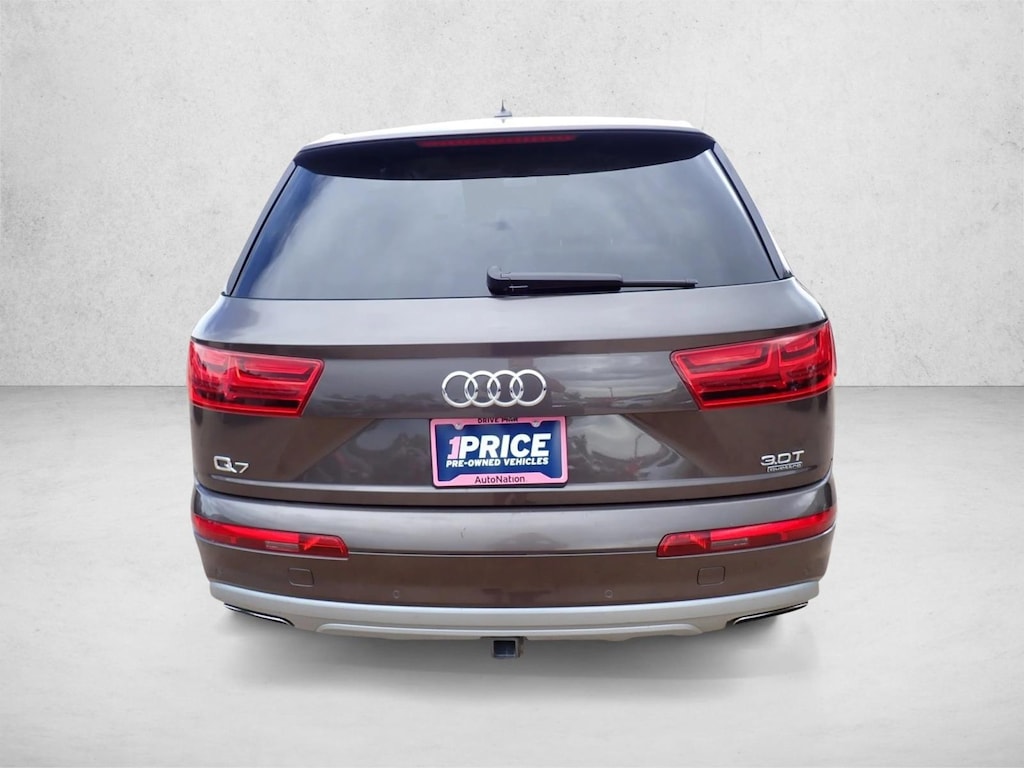 Used 2017 Audi Q7 Prestige SUV