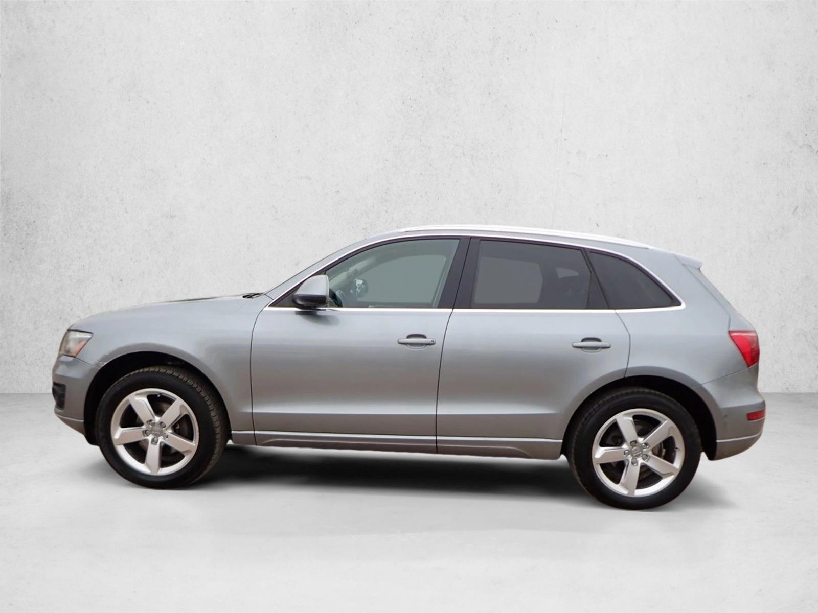 2010 Audi Q5 Premium Plus photo 2